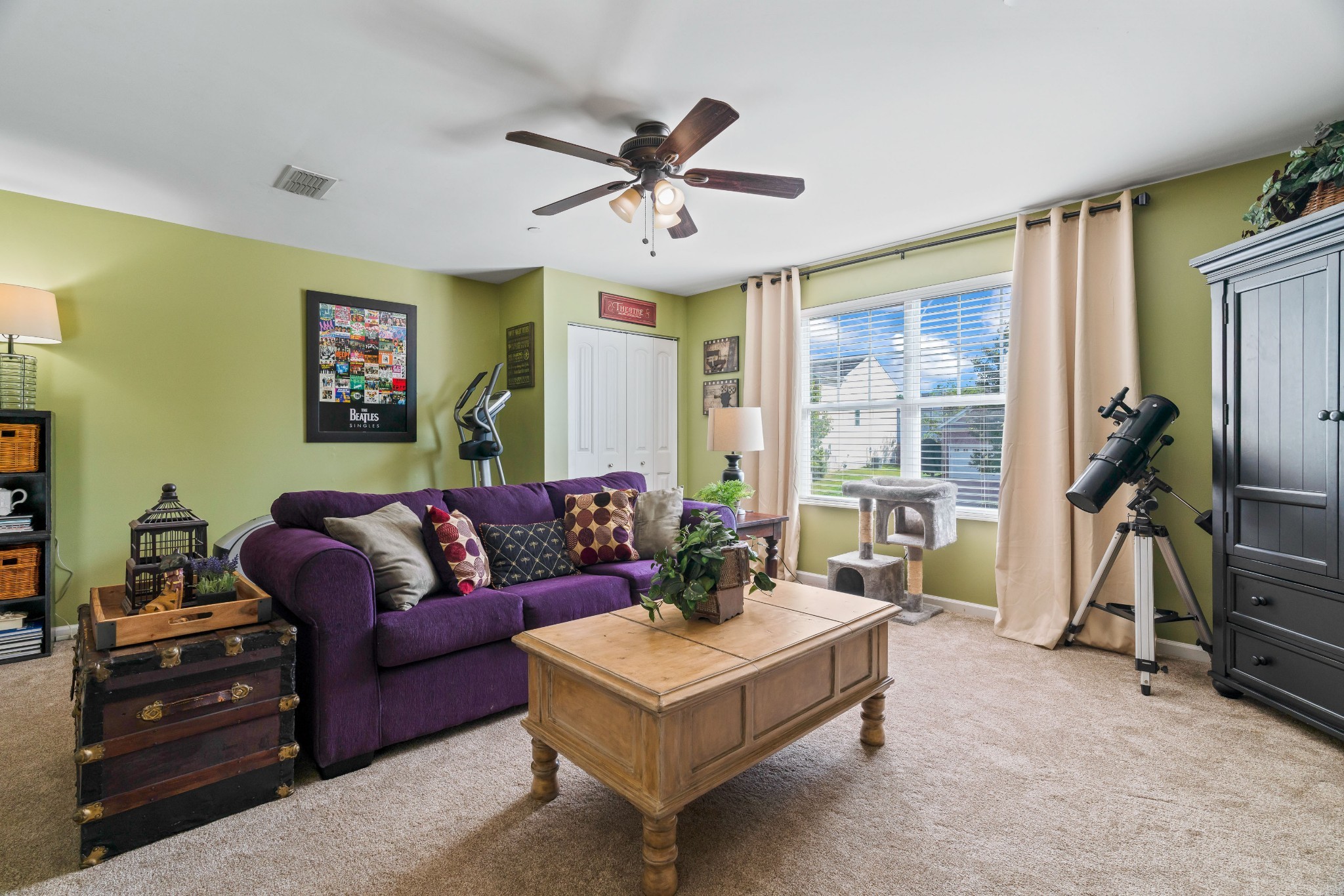 1351 Creekside Dr