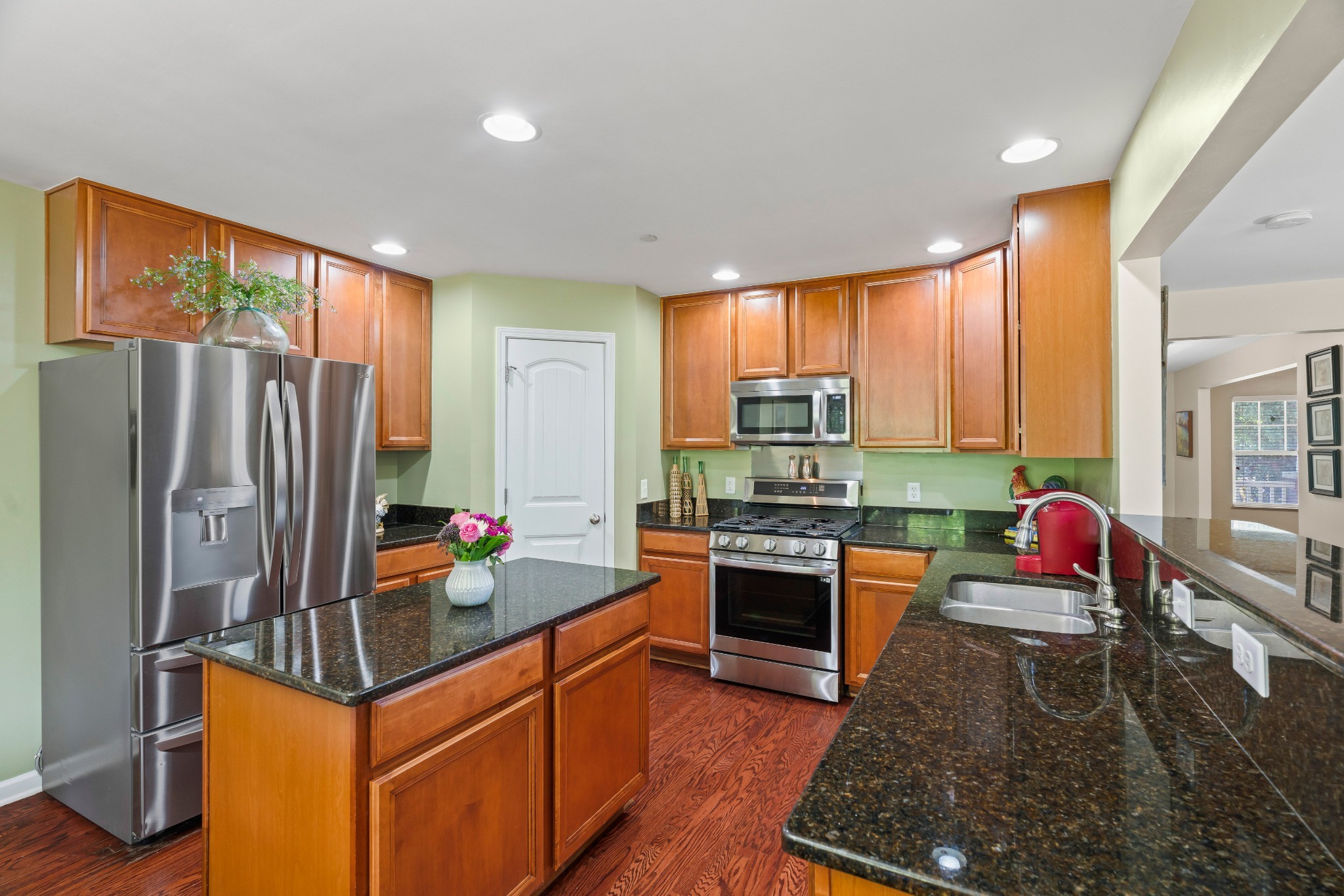 1351 Creekside Dr