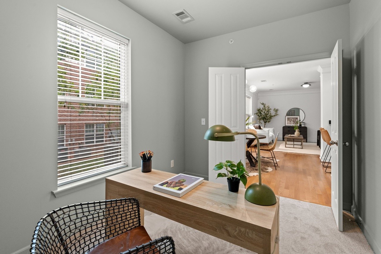 2310 Elliott Ave Unit: 606