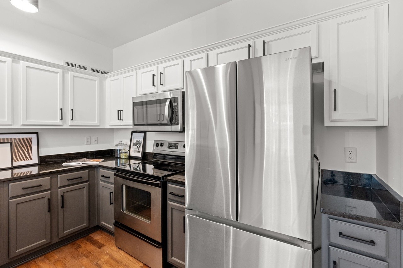 2310 Elliott Ave Unit: 606
