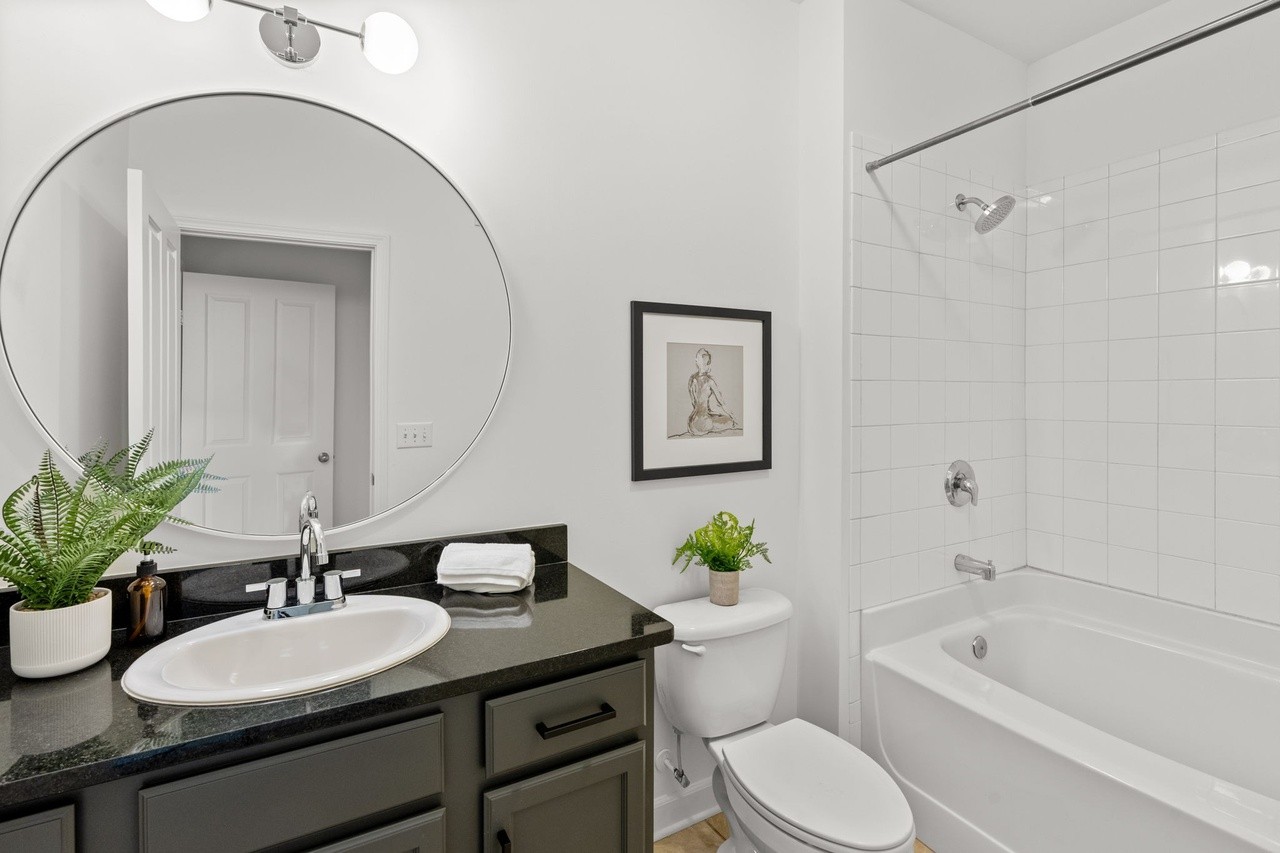 2310 Elliott Ave Unit: 606