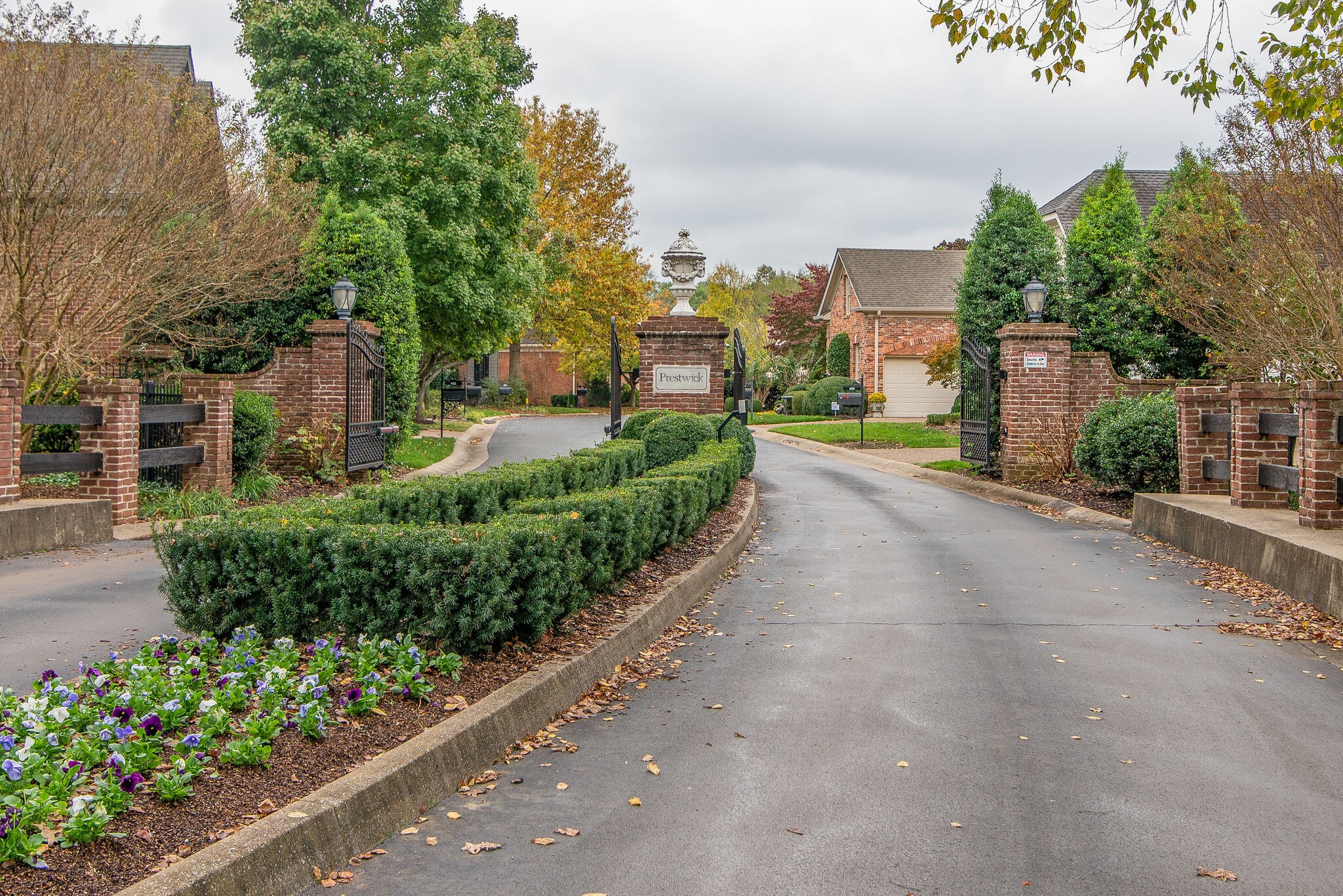 427 Prestwick Ct