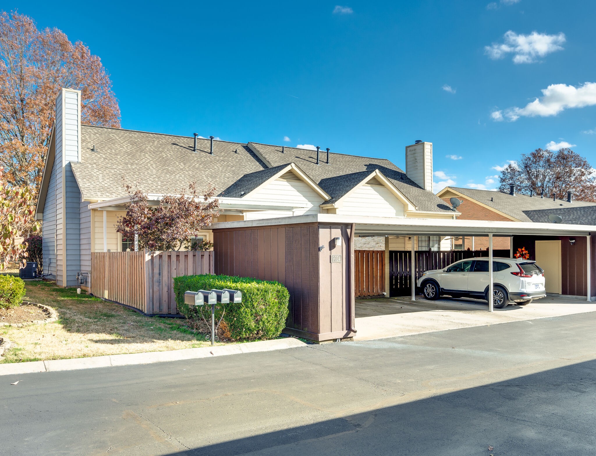 9014 Sawyer Brown Rd