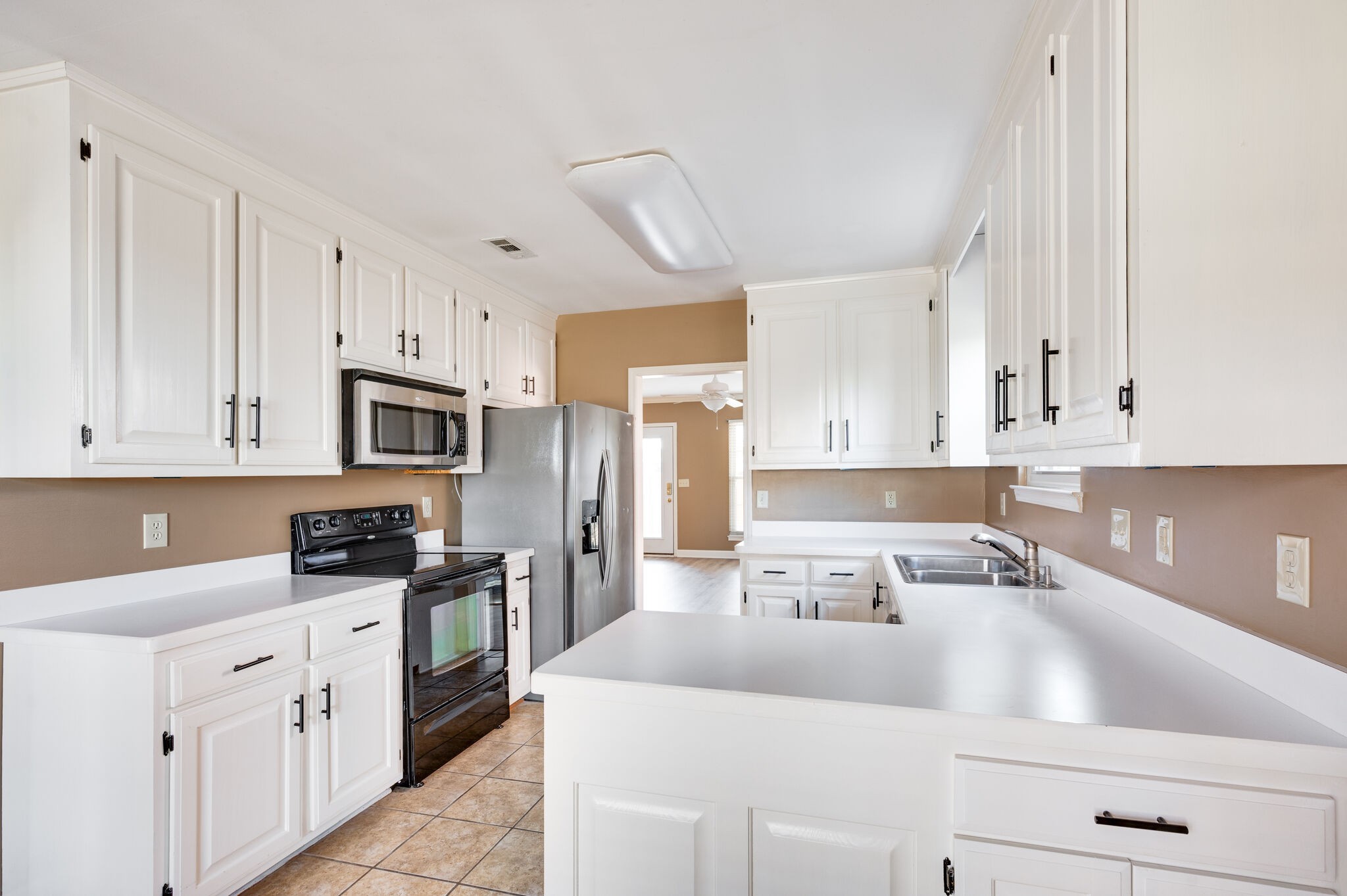 9014 Sawyer Brown Rd