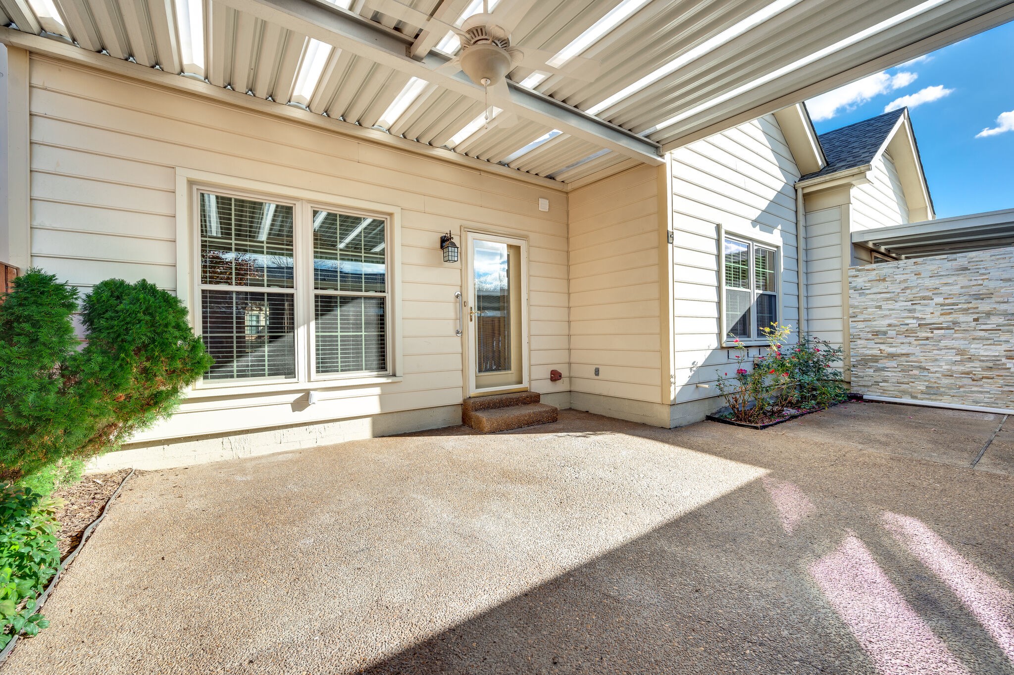 9014 Sawyer Brown Rd