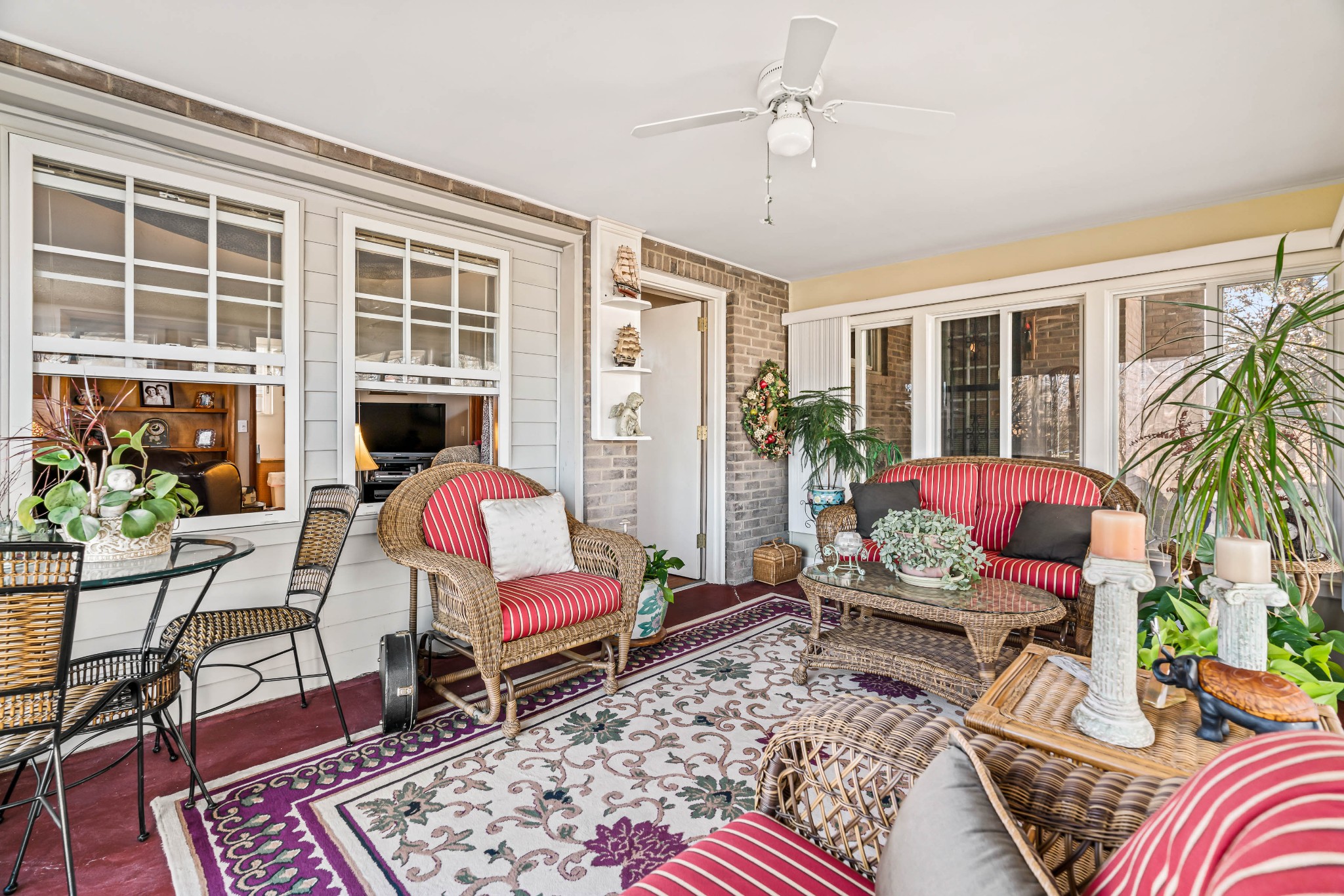 106 Creekwood Dr