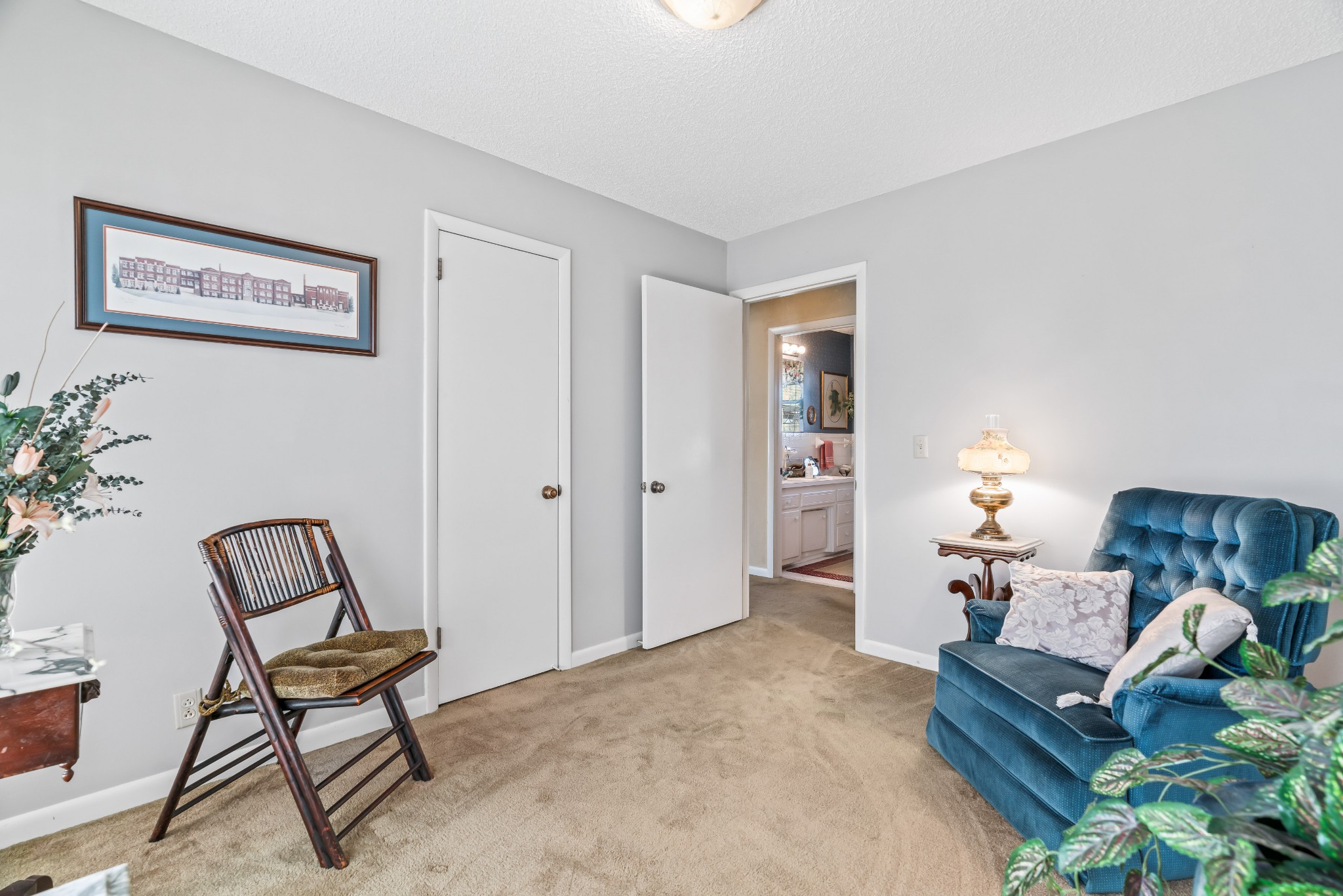 106 Creekwood Dr