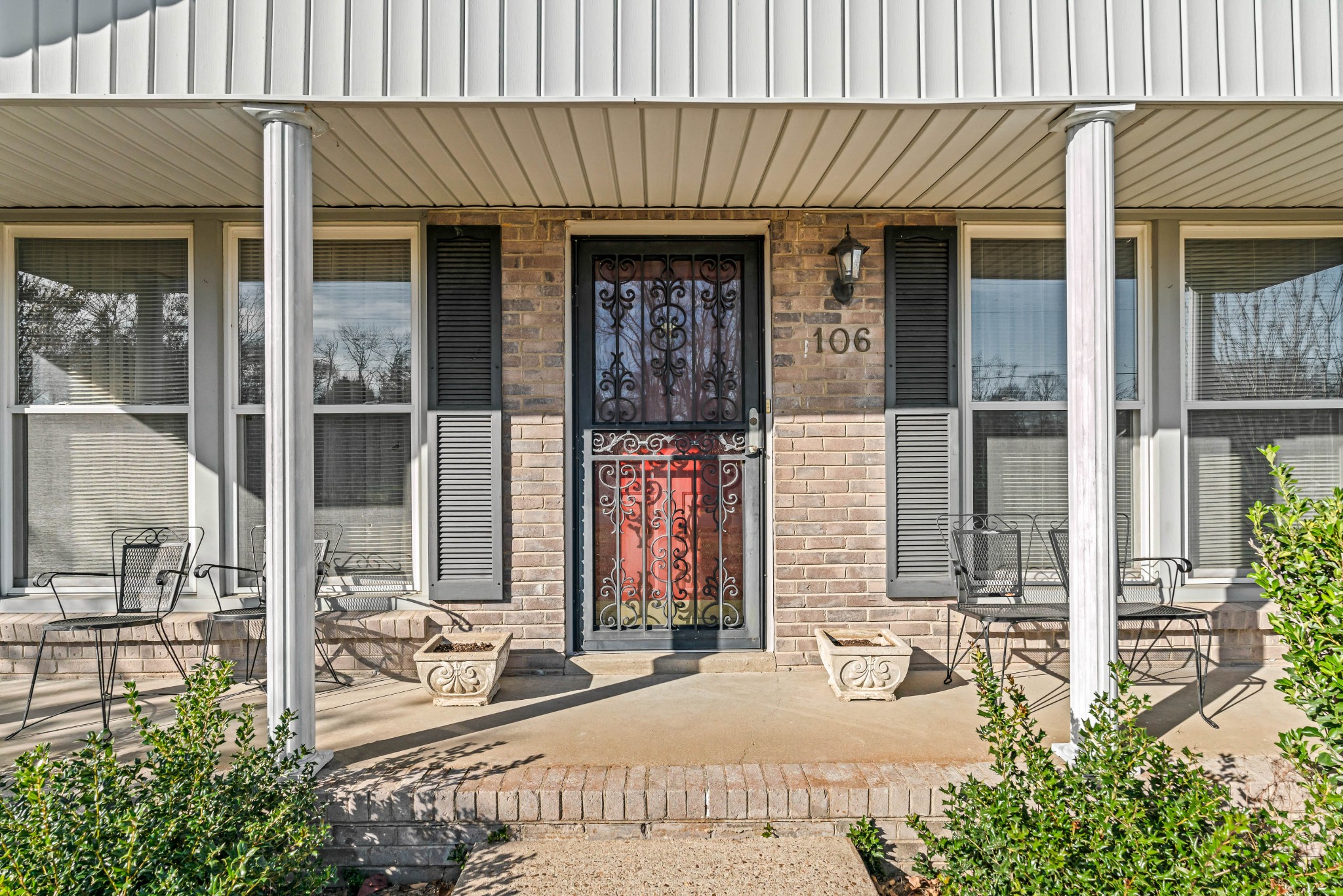 106 Creekwood Dr