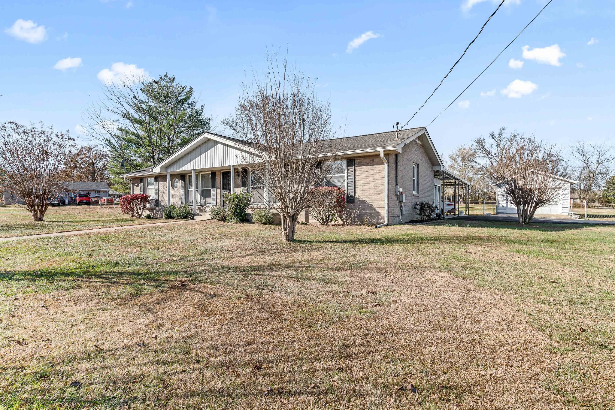 106 Creekwood Dr