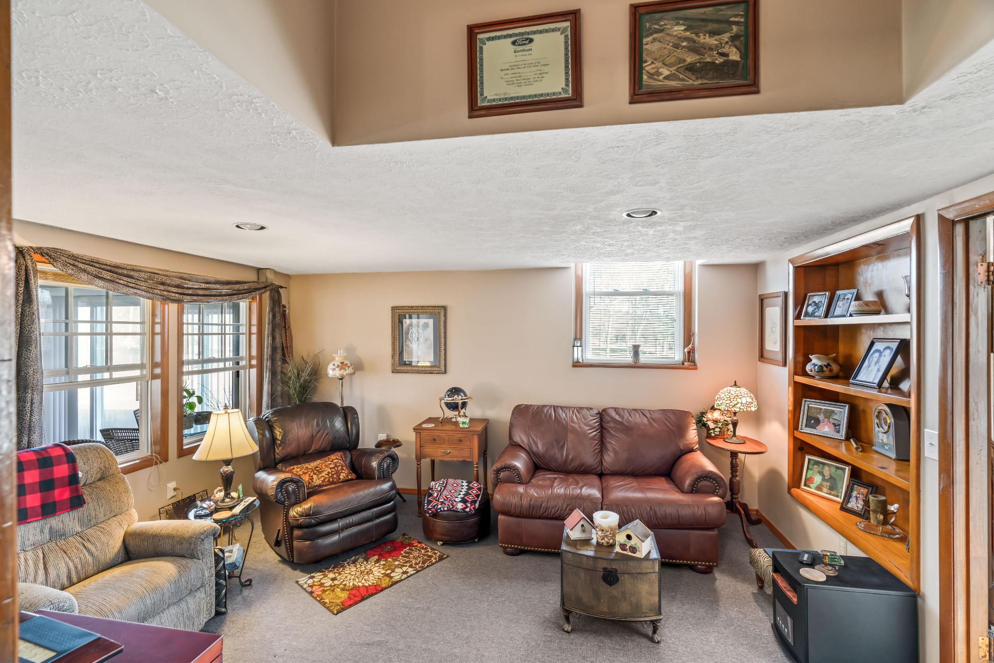 106 Creekwood Dr