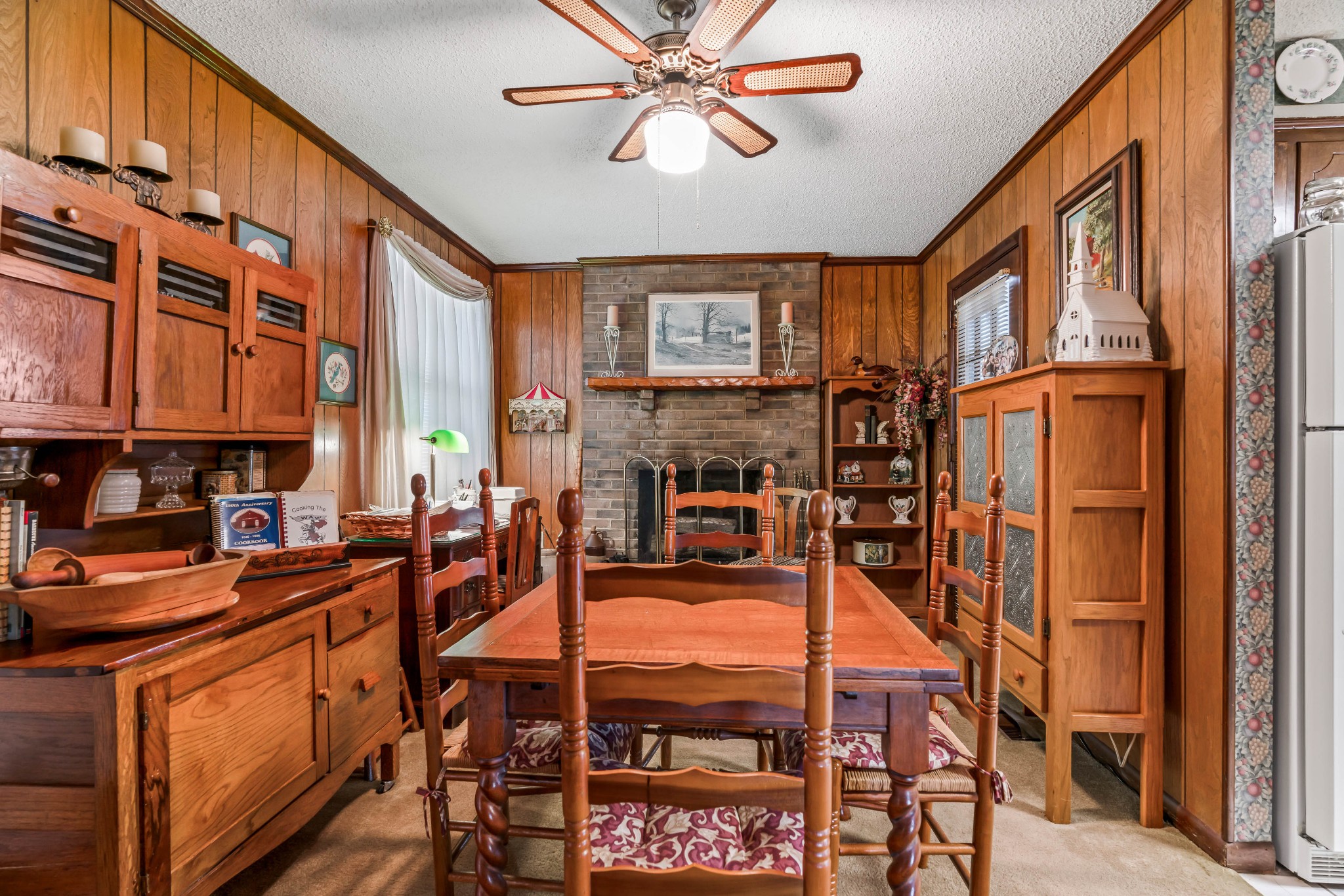 106 Creekwood Dr