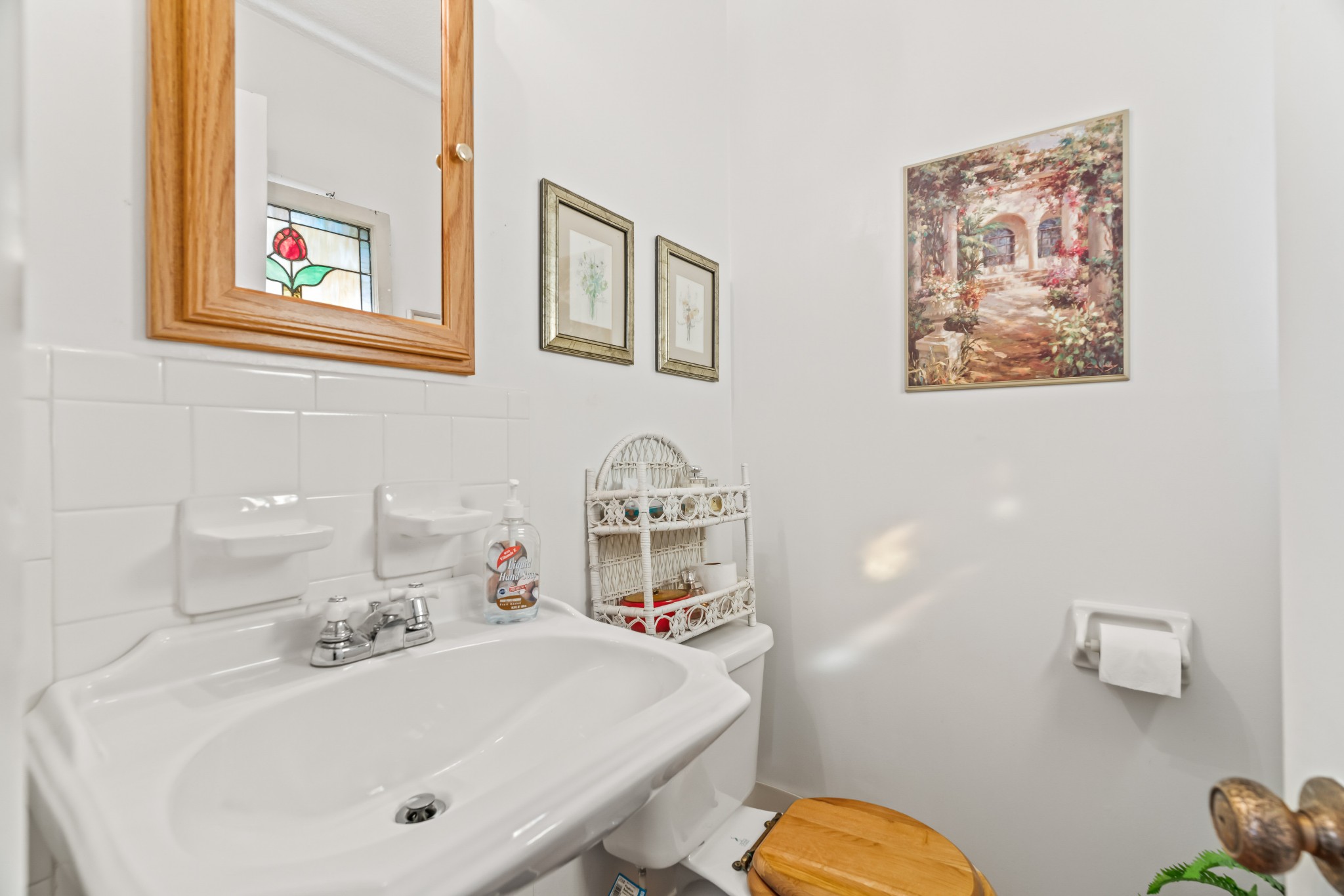 106 Creekwood Dr