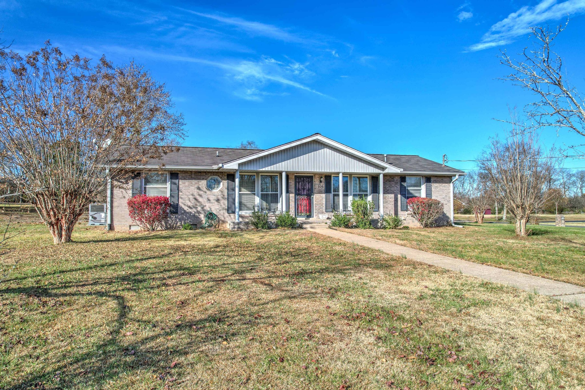106 Creekwood Dr