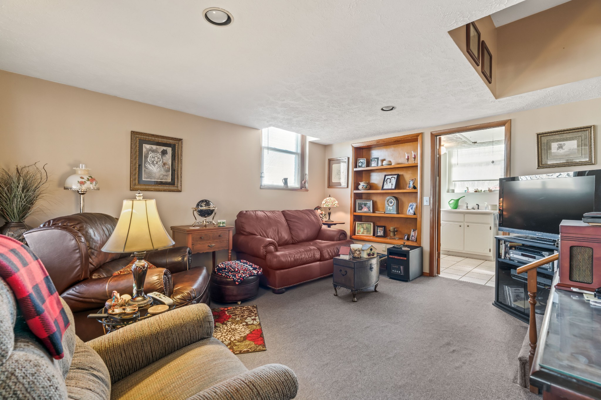 106 Creekwood Dr
