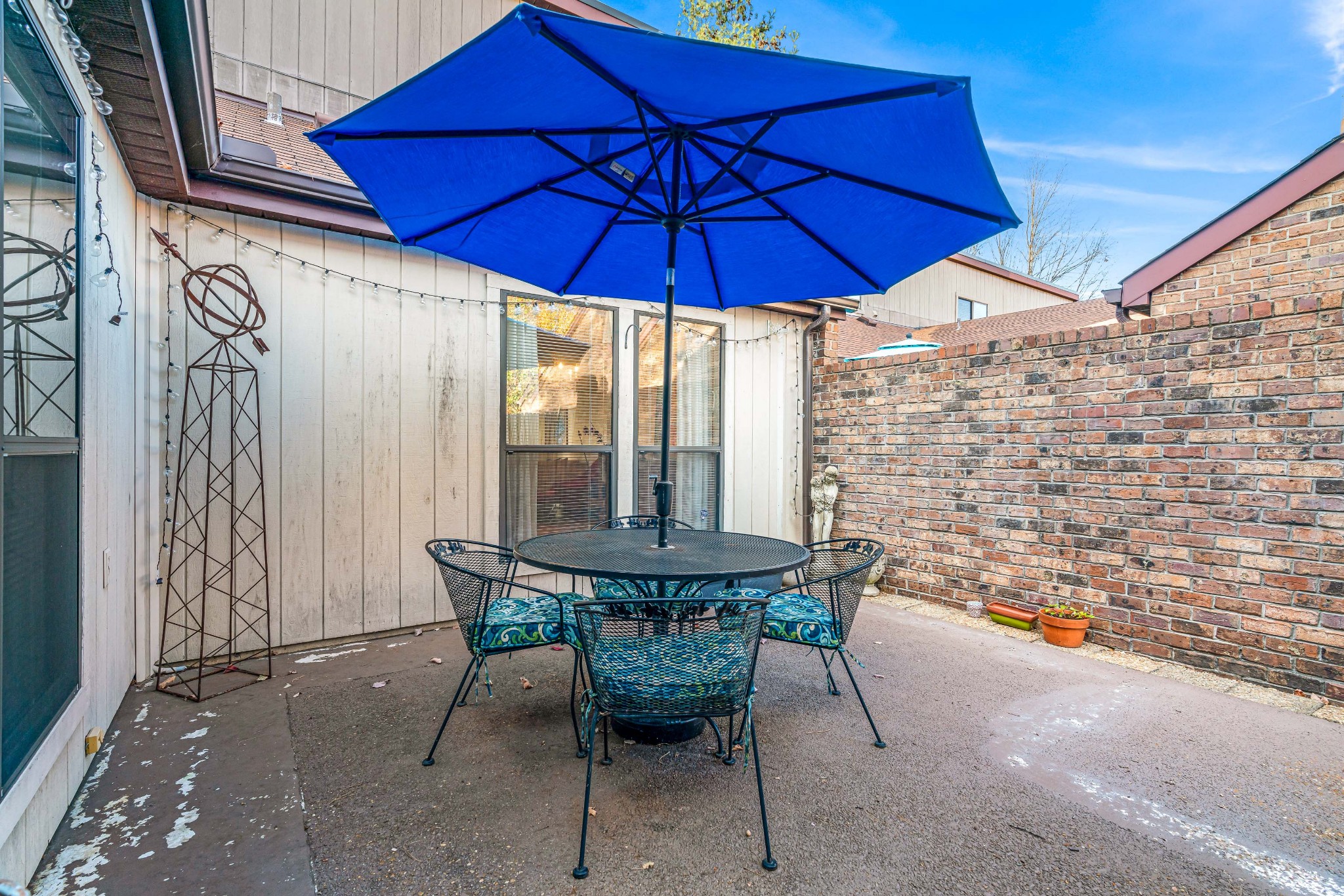 422 Hunters Pl