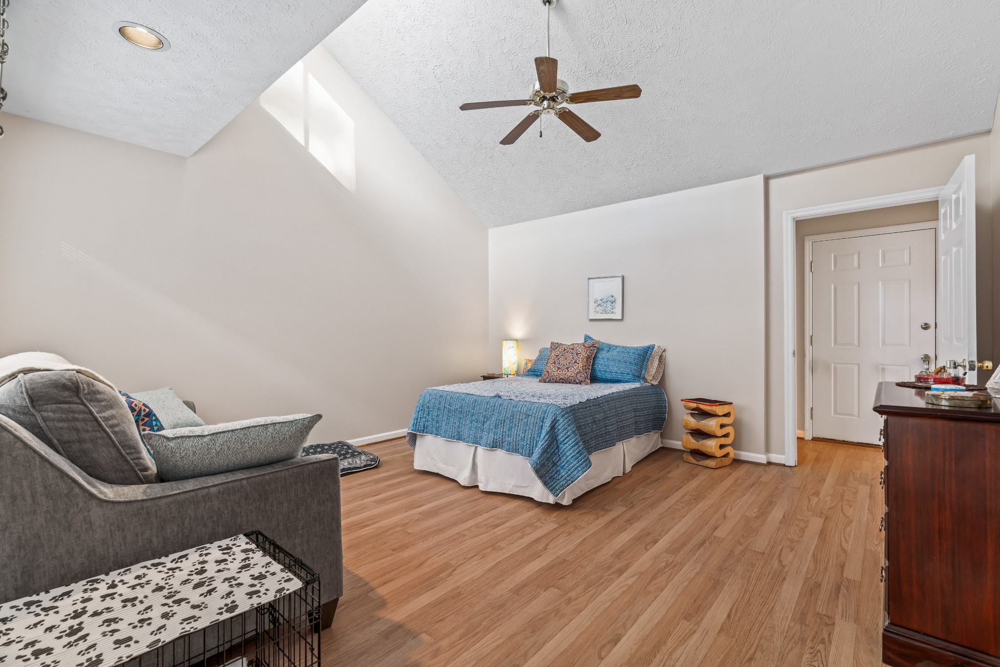 422 Hunters Pl