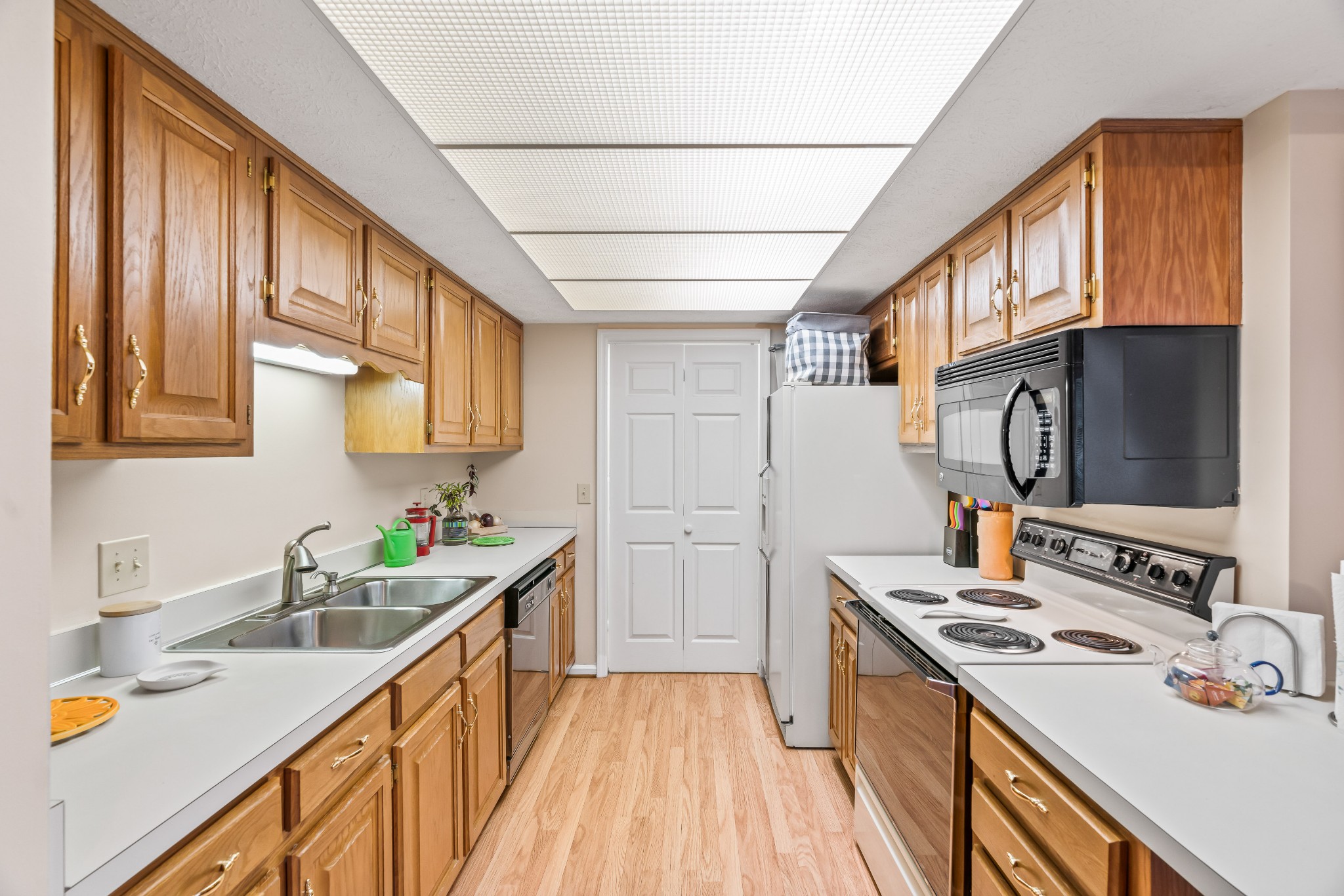 422 Hunters Pl