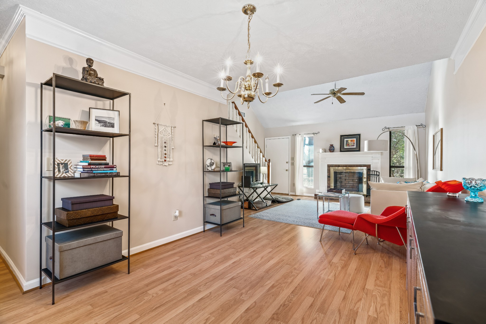 422 Hunters Pl