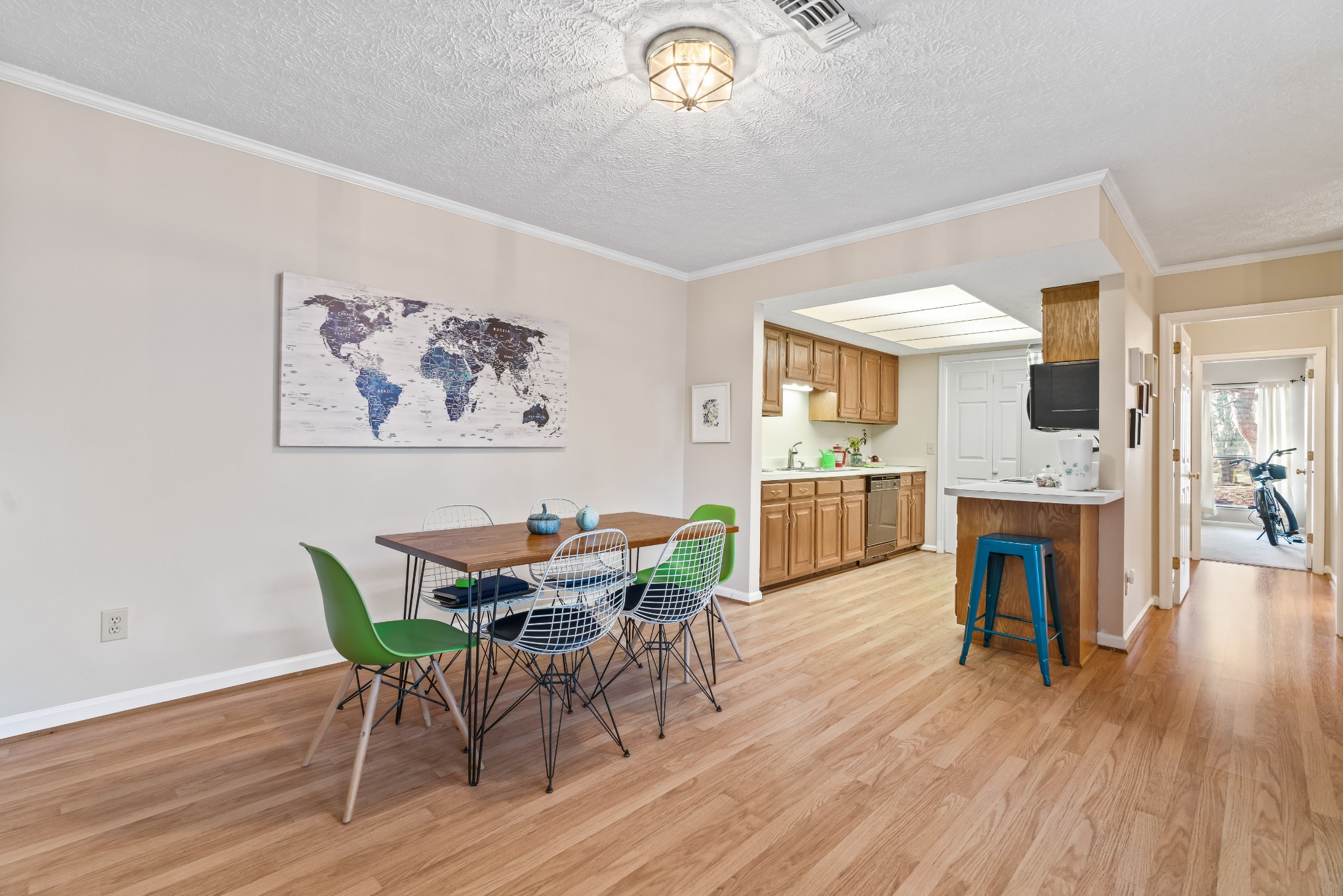 422 Hunters Pl
