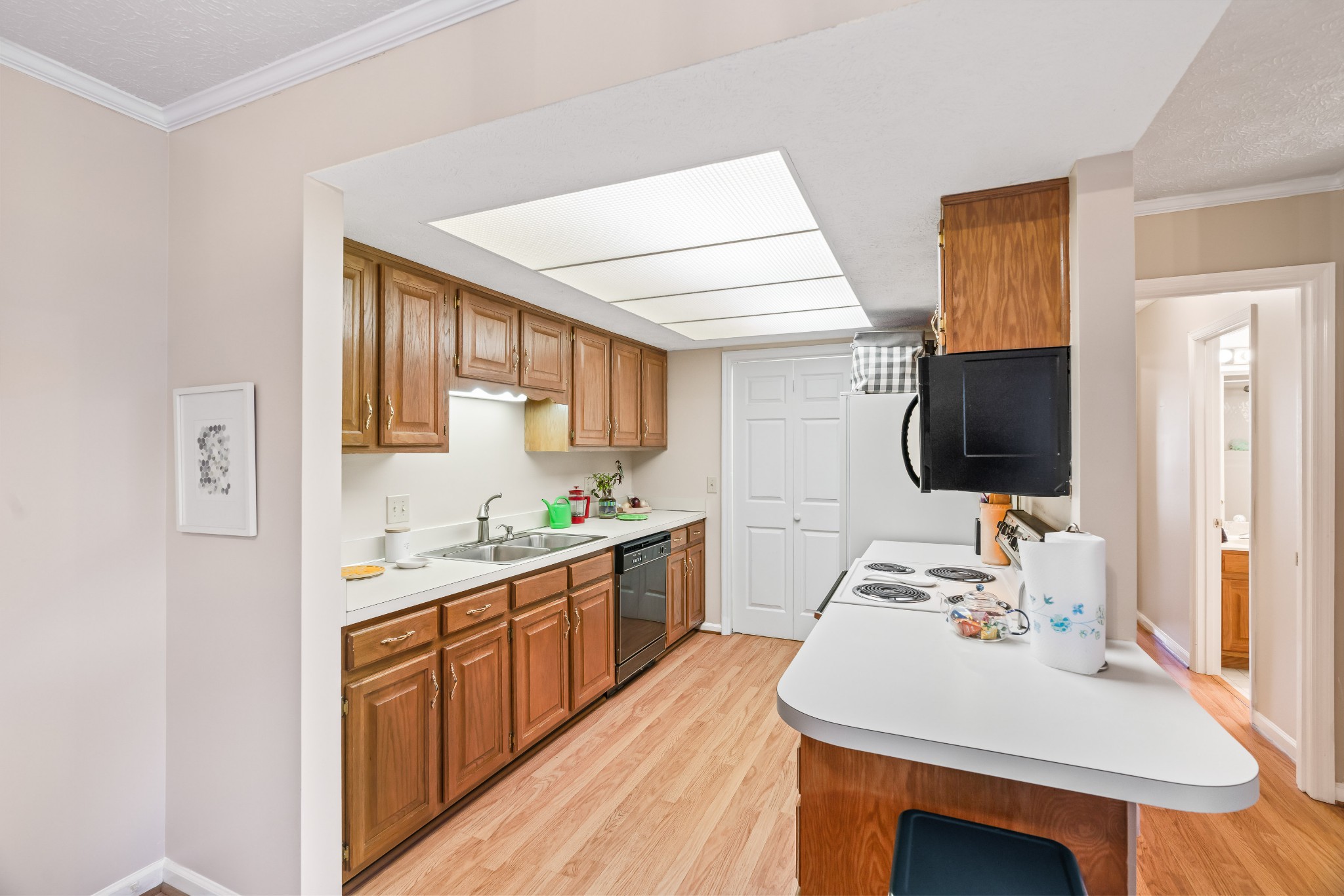 422 Hunters Pl