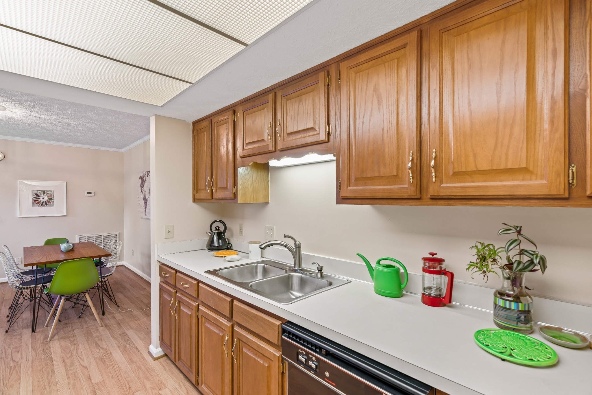 422 Hunters Pl