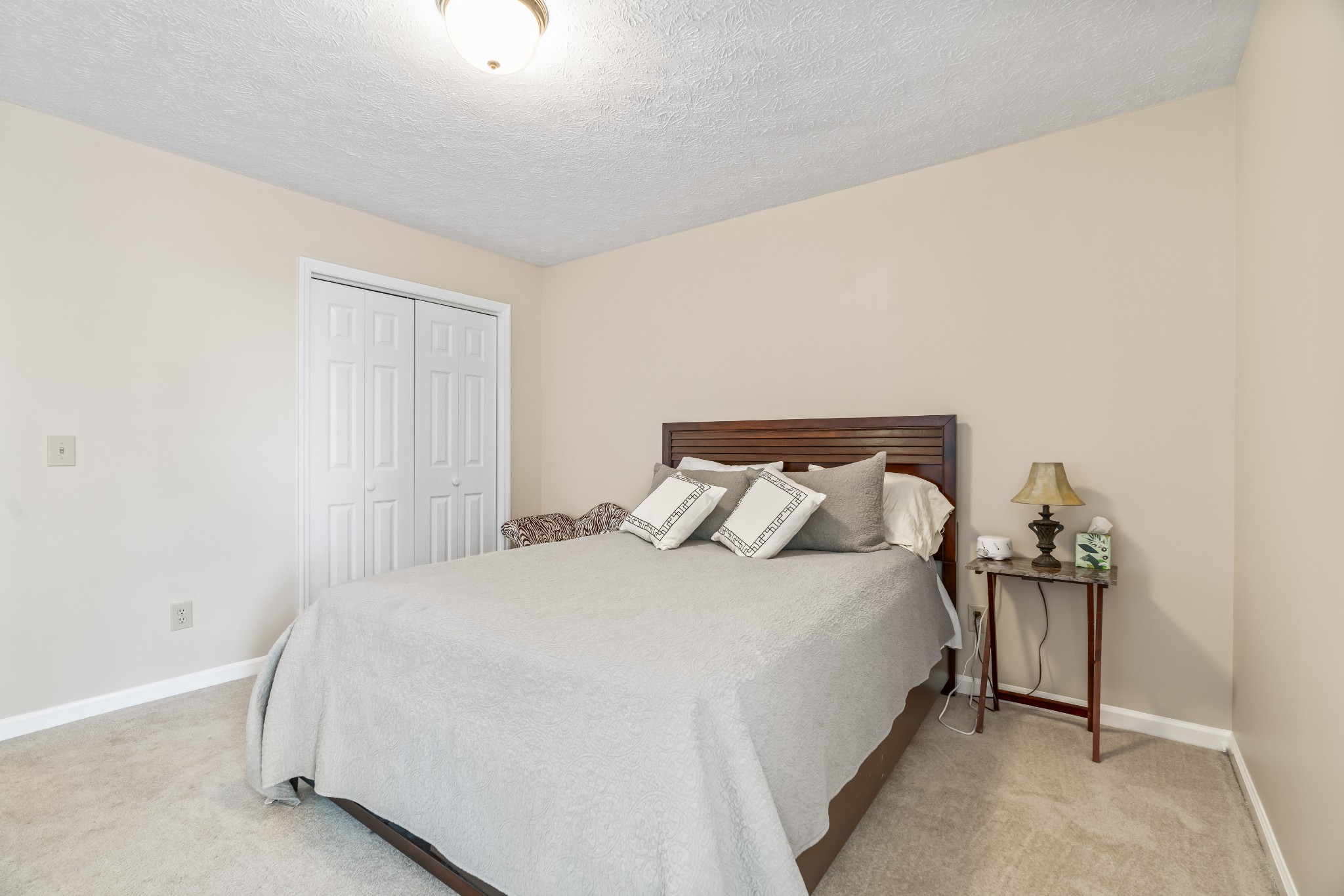 422 Hunters Pl