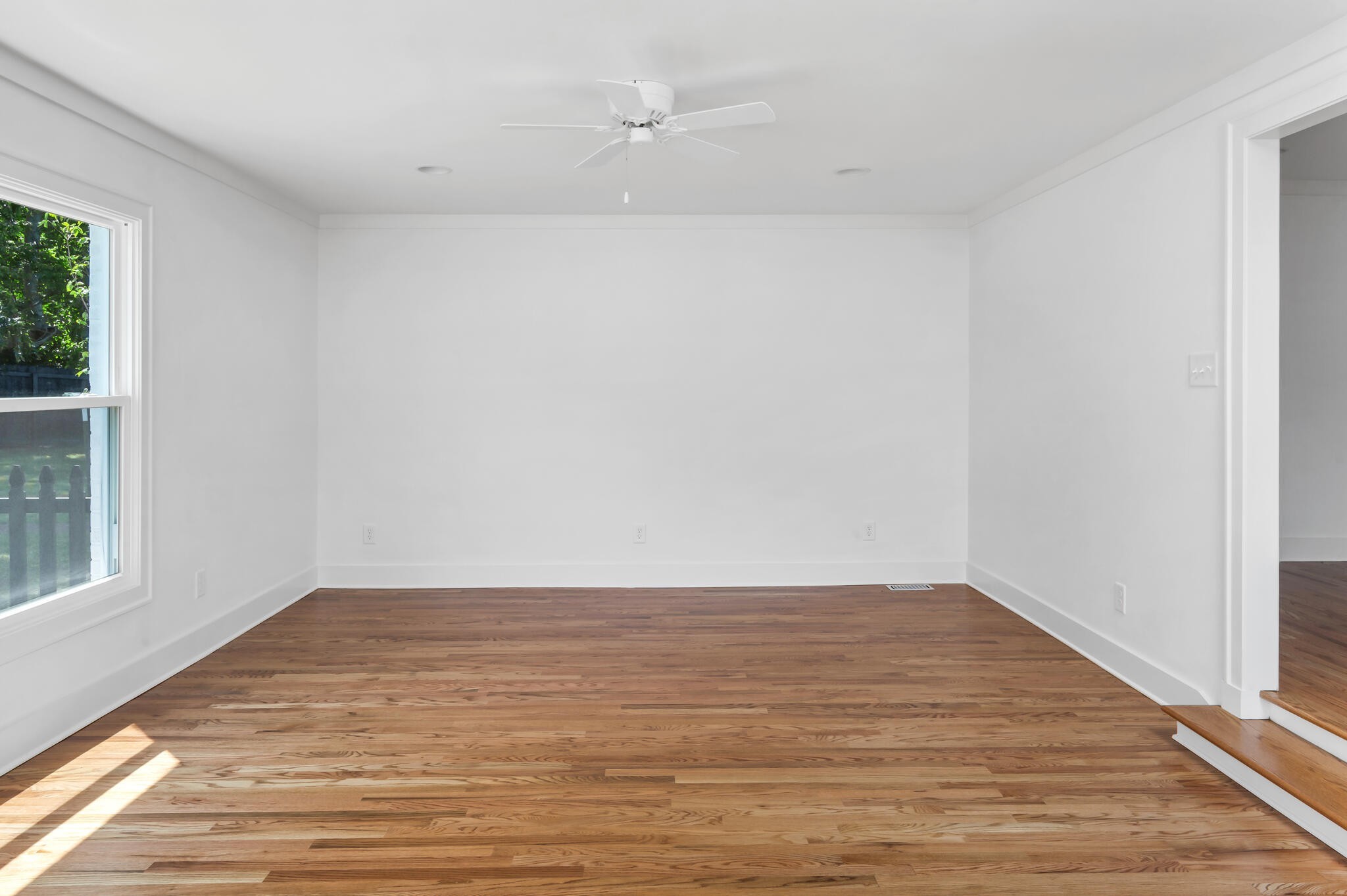102 Dabney Dr