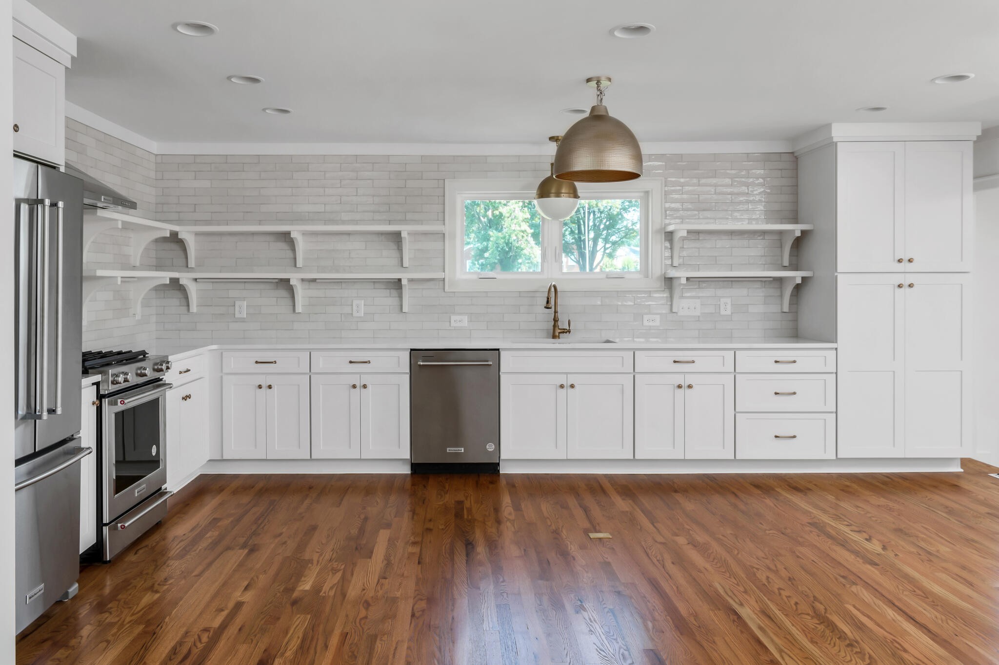 102 Dabney Dr