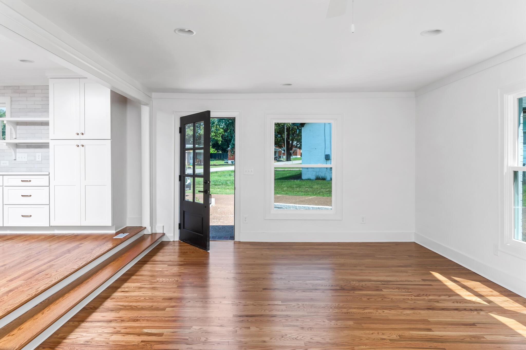 102 Dabney Dr