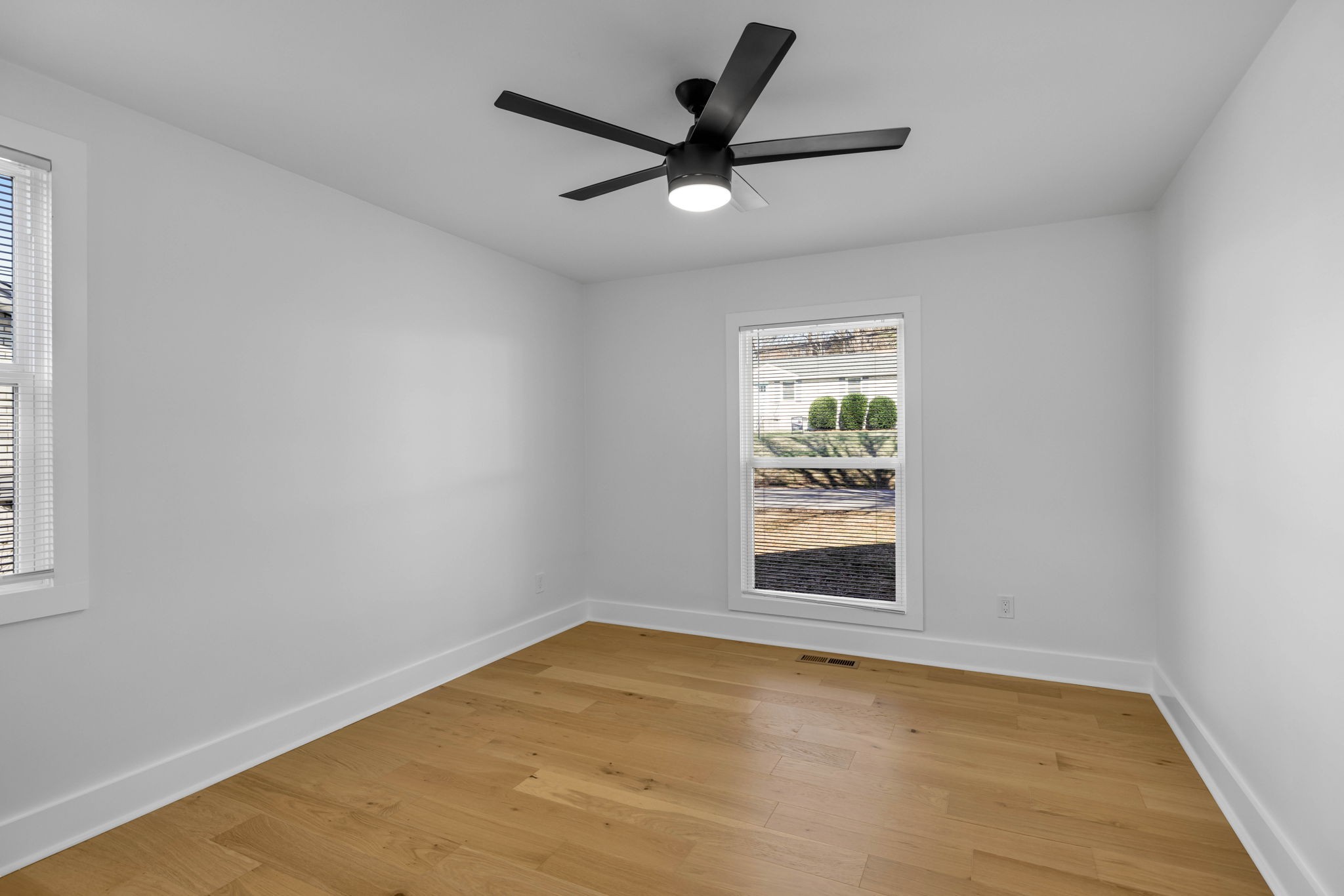 667 Huntington Pkwy