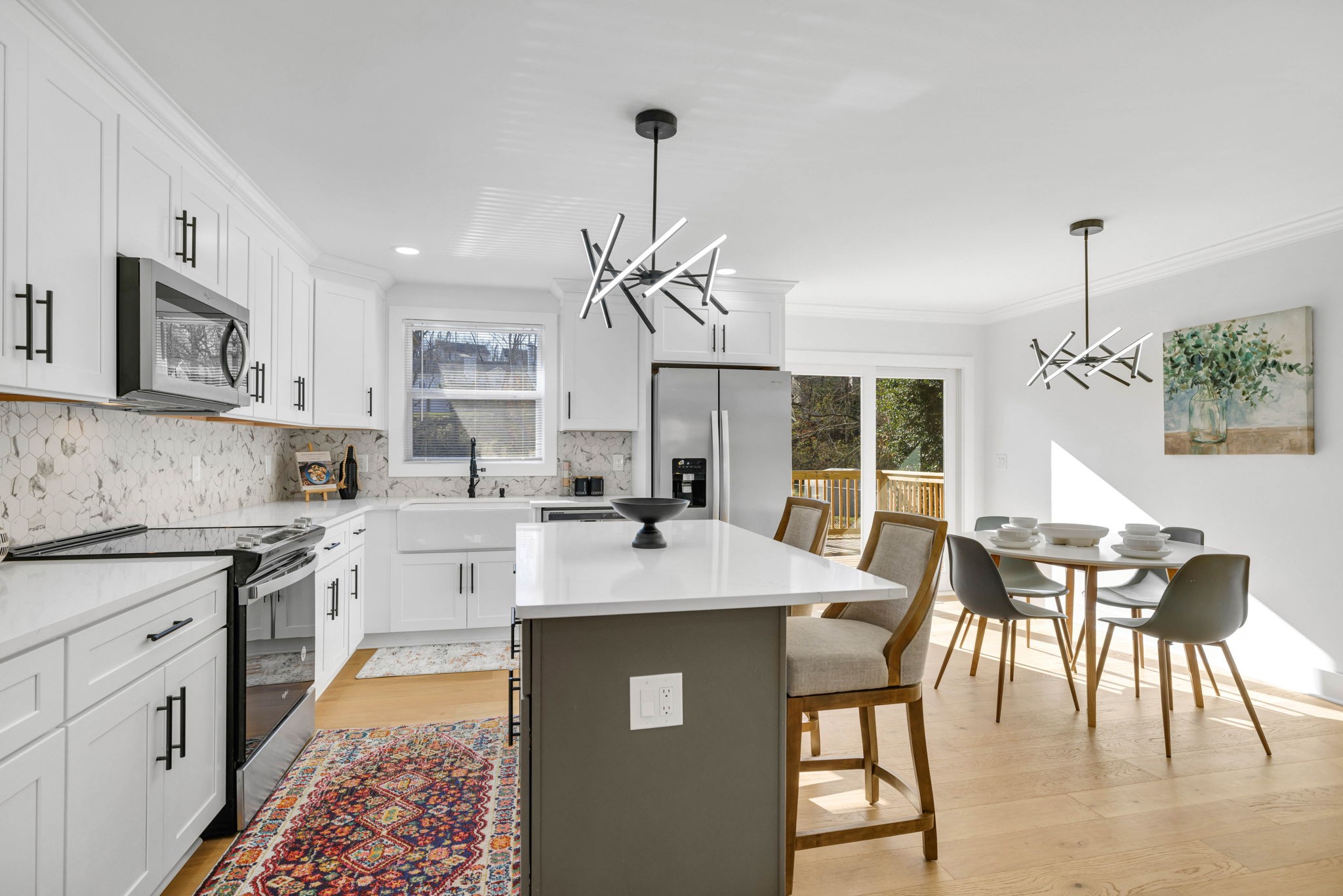 667 Huntington Pkwy