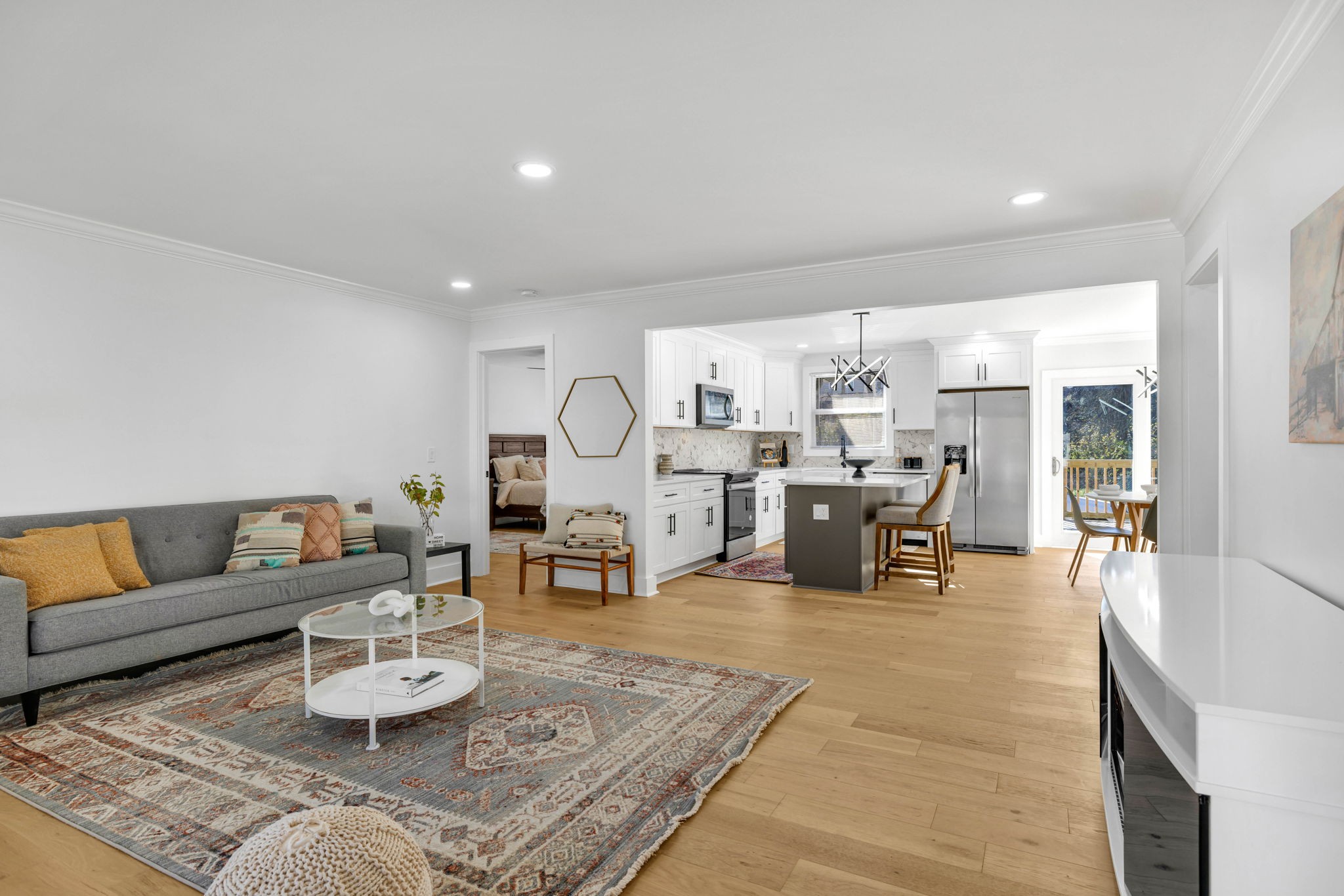 667 Huntington Pkwy