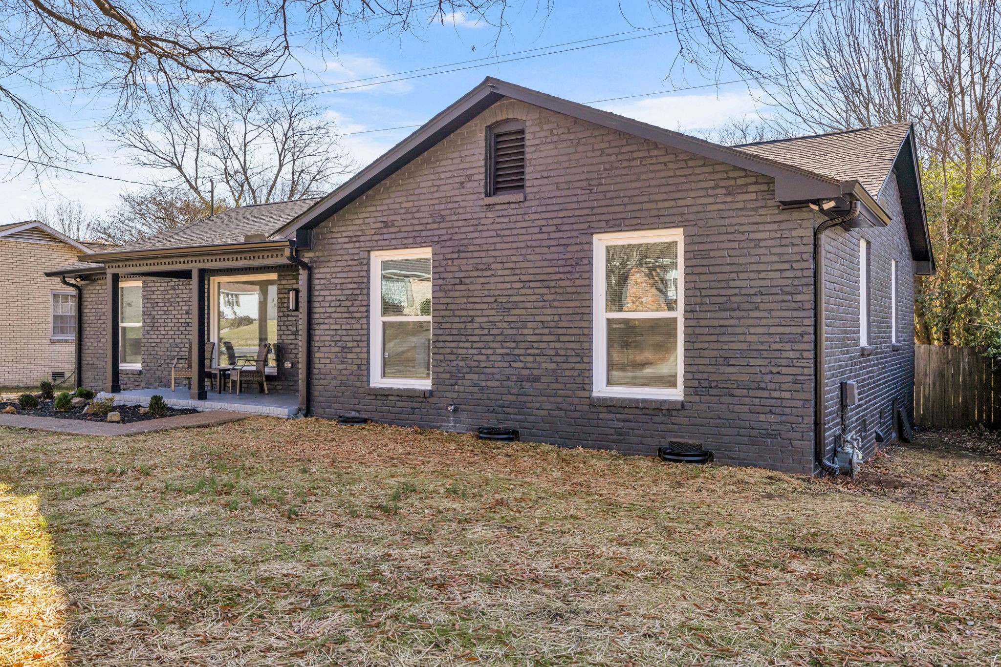 667 Huntington Pkwy