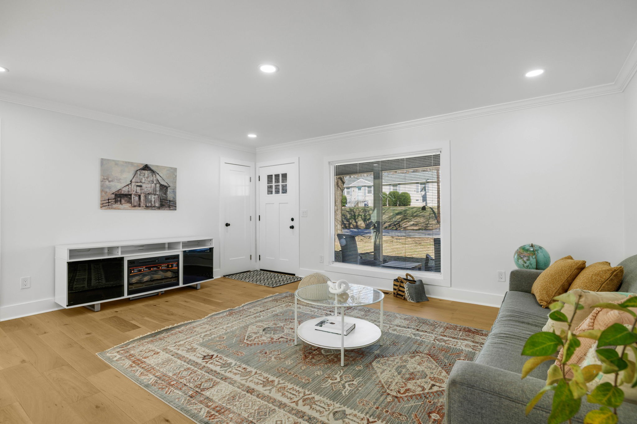 667 Huntington Pkwy