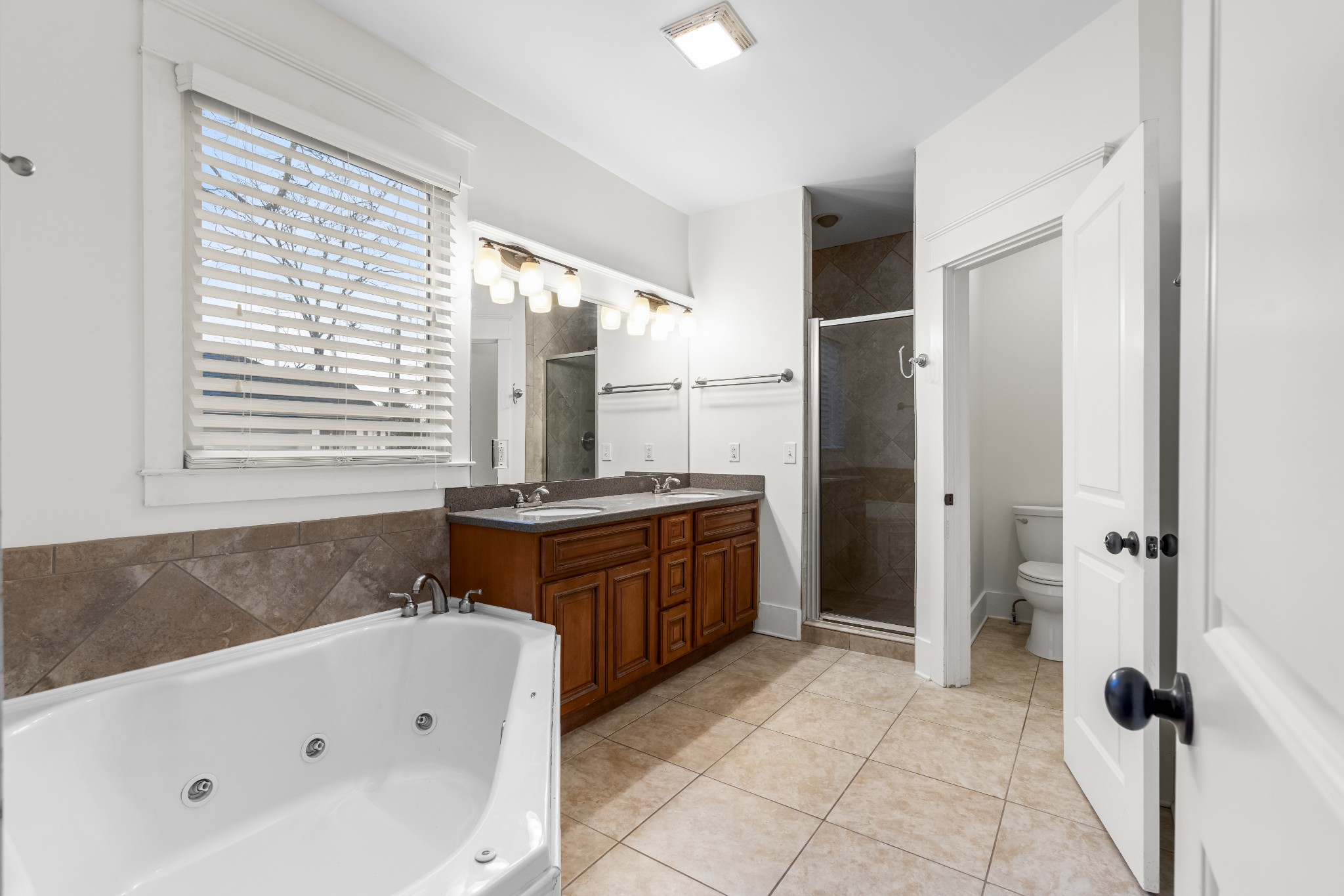 1543 Battlefield Drive Unit: A