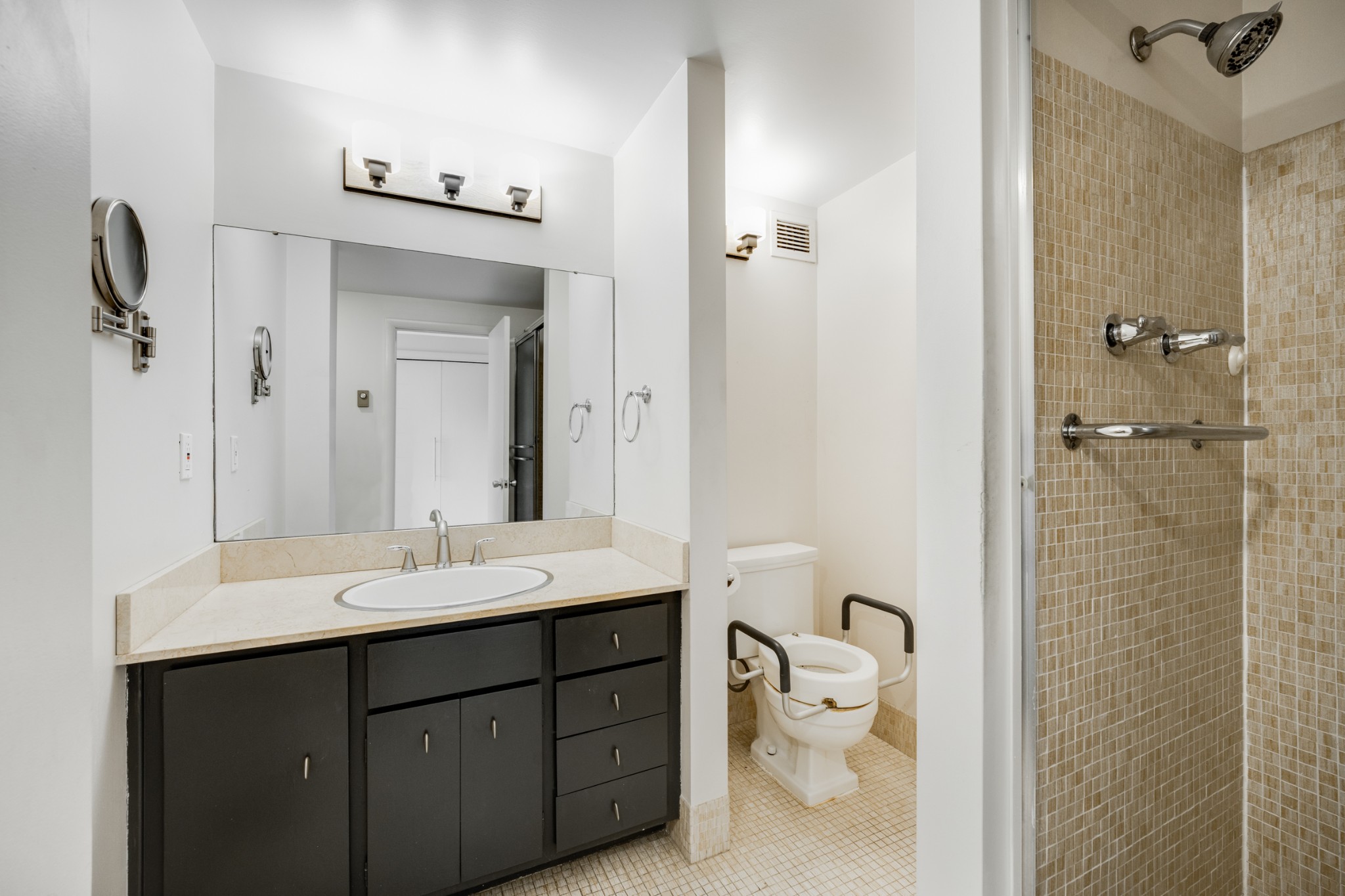 4200 West End Ave Unit: 409