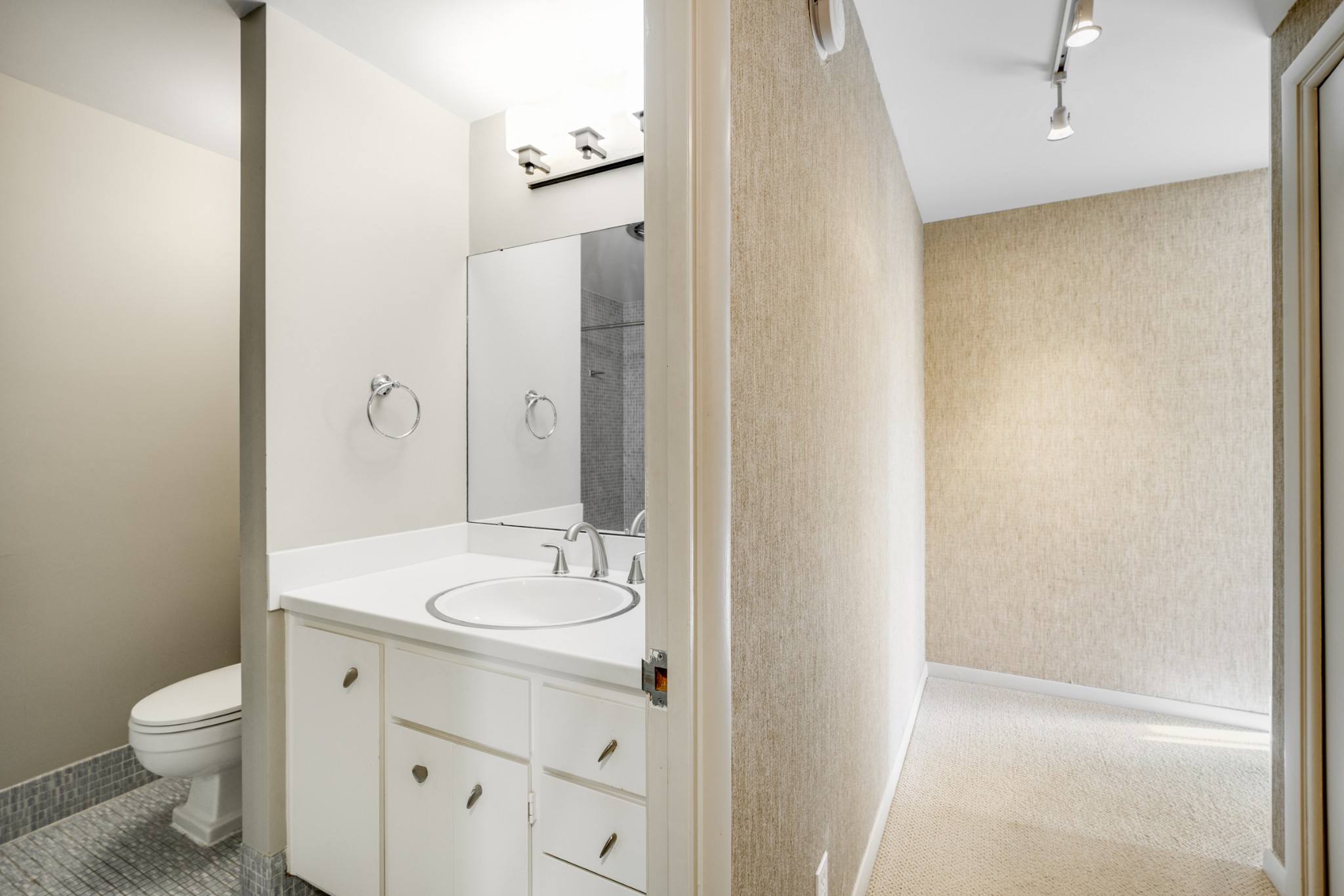 4200 West End Ave Unit: 409
