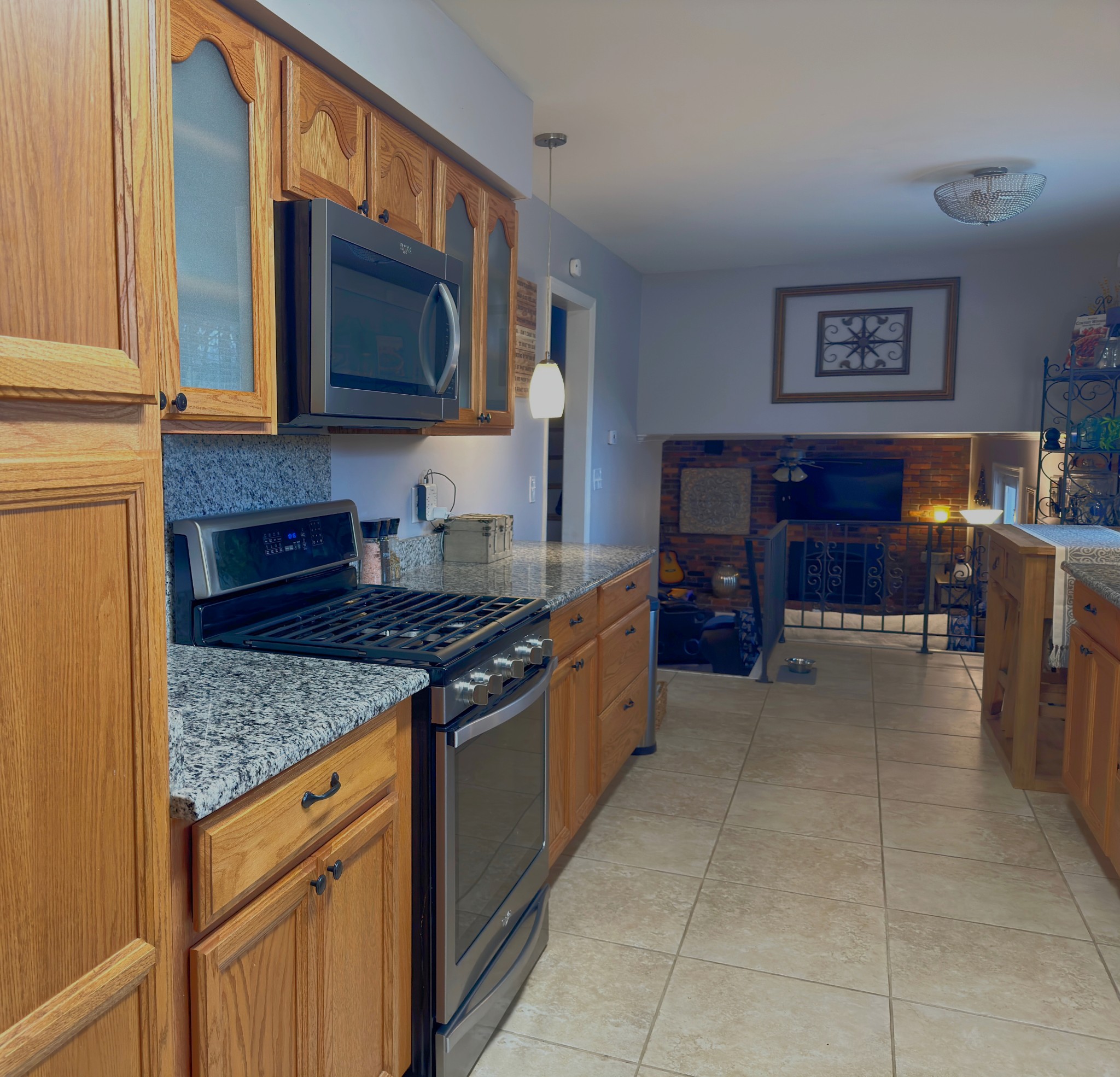303 Raintree Dr