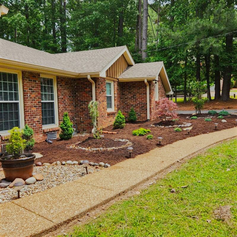 303 Raintree Dr