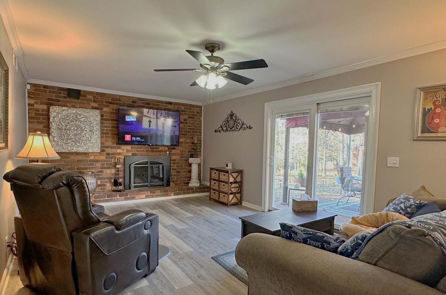303 Raintree Dr