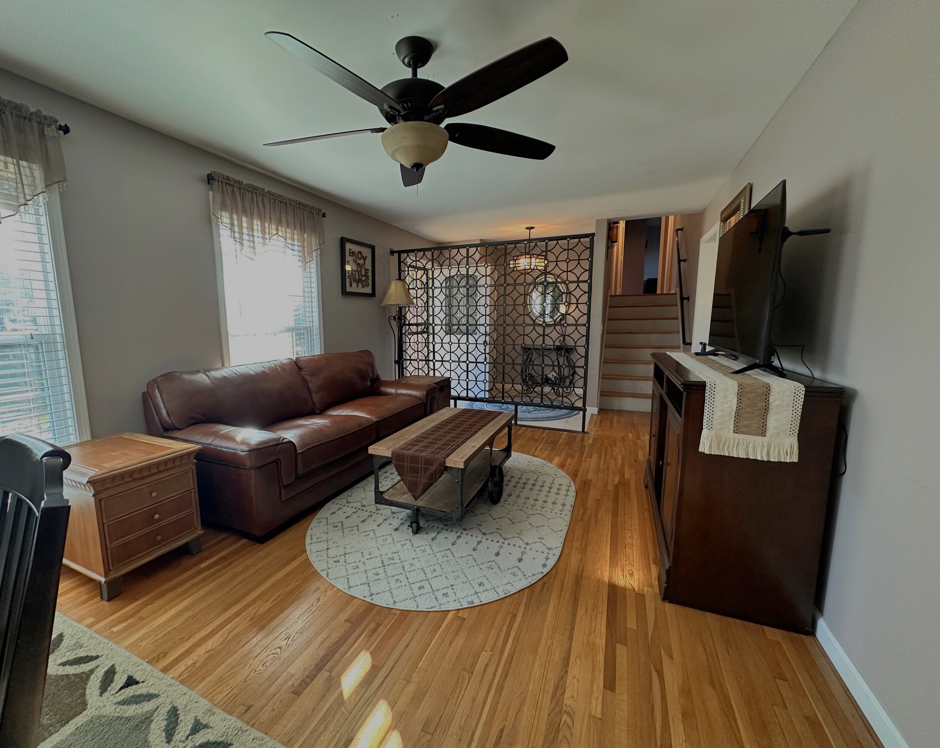 303 Raintree Dr