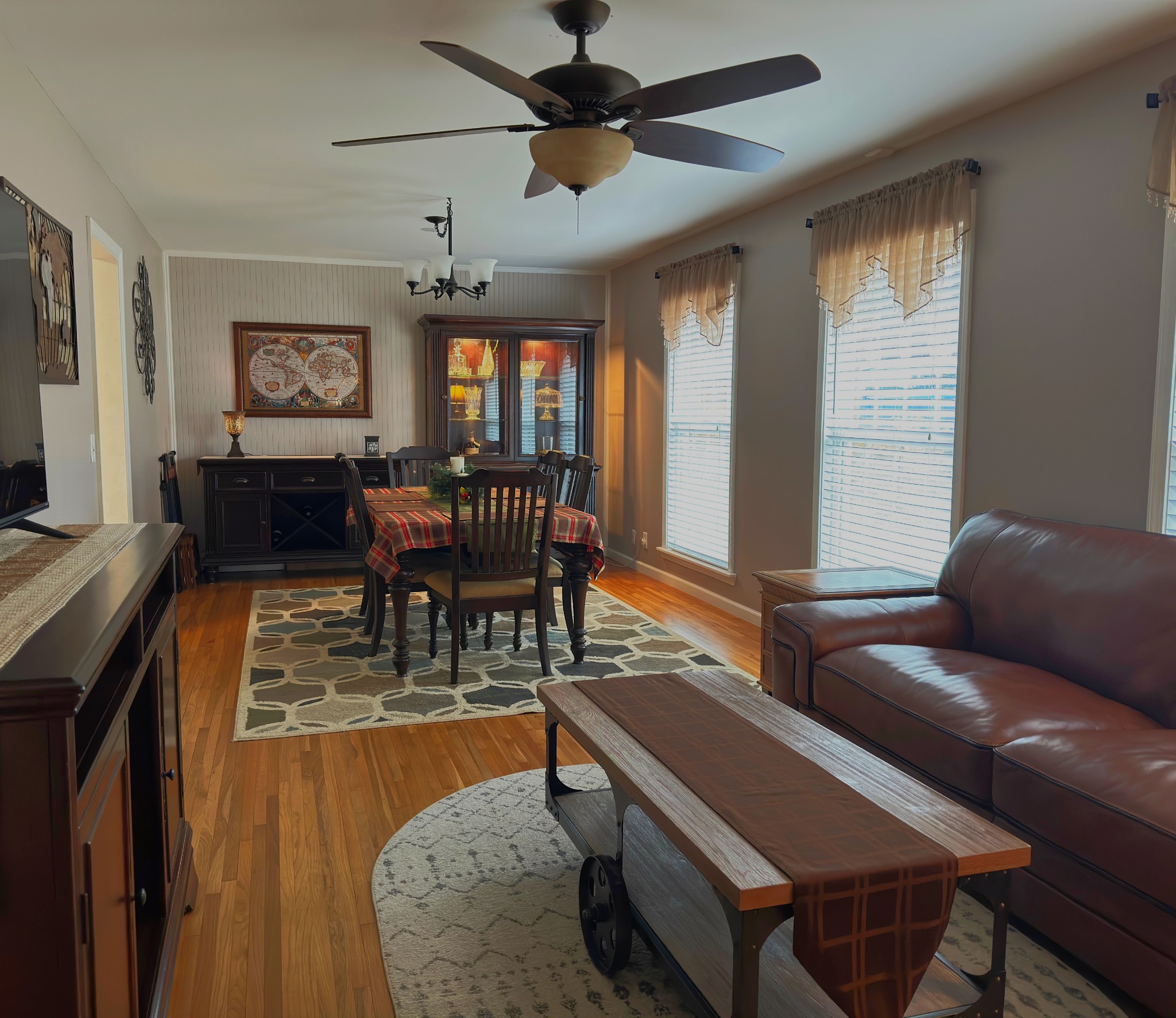 303 Raintree Dr