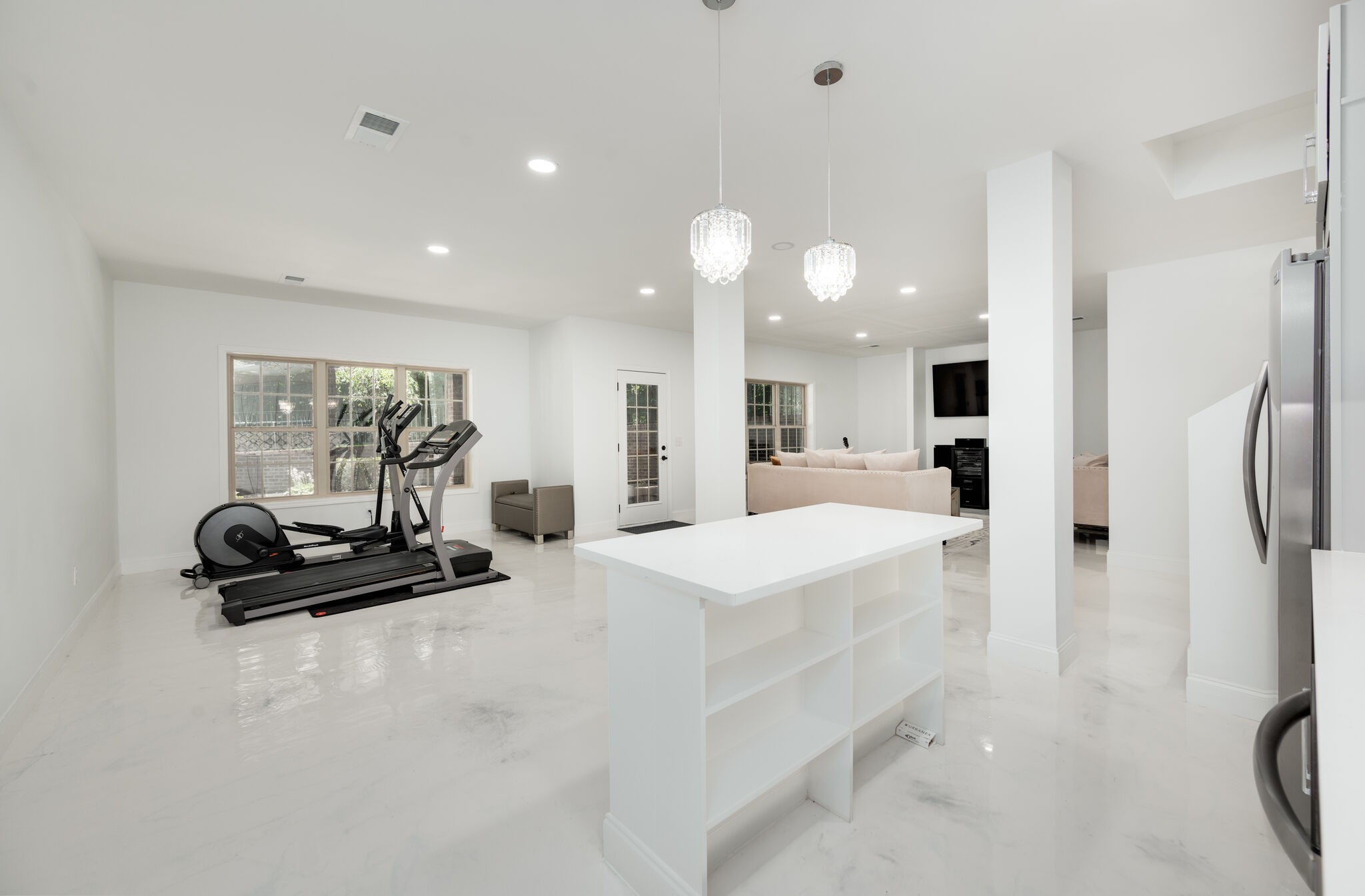 1034 Walnut Bend Ln