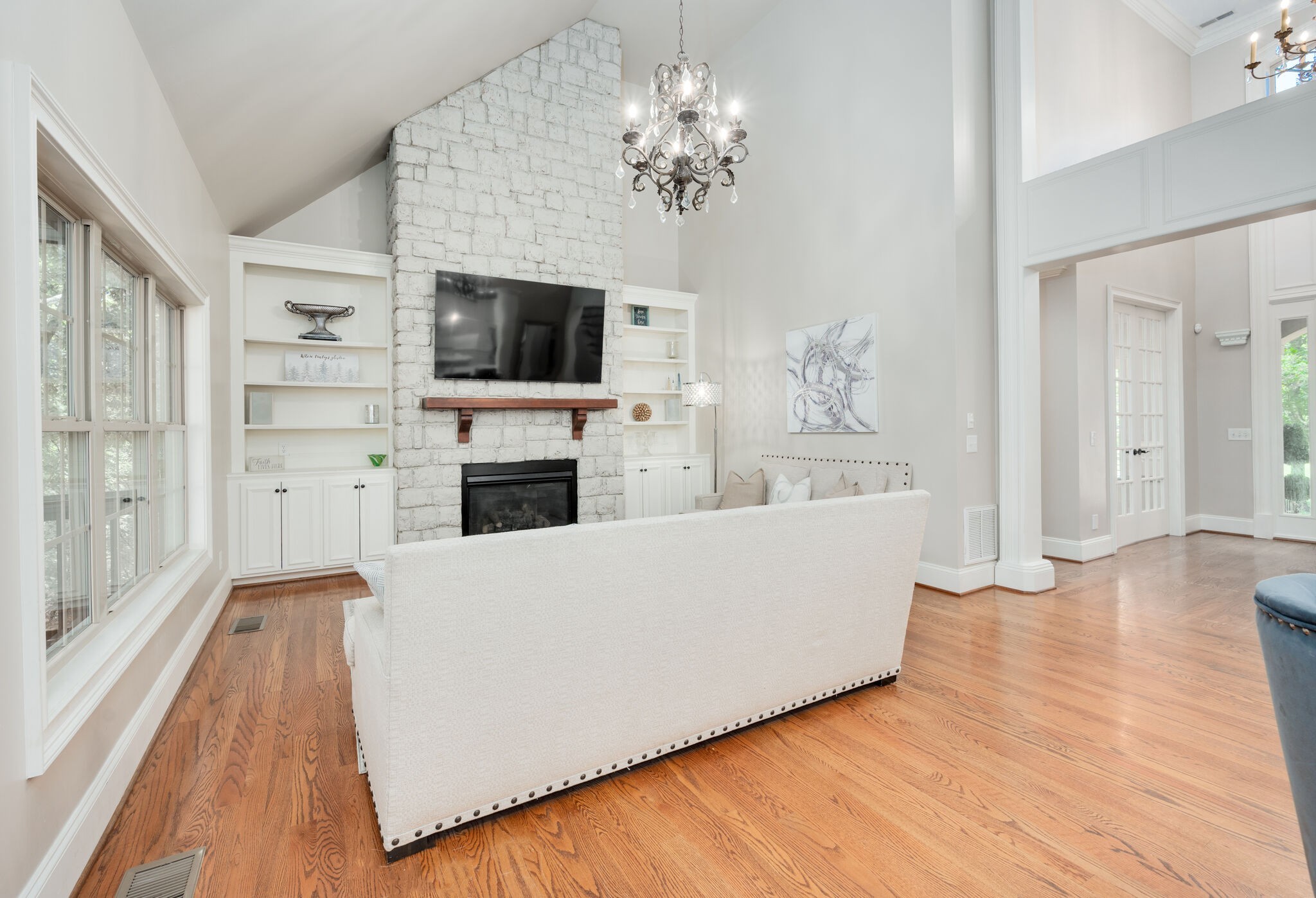 1034 Walnut Bend Ln