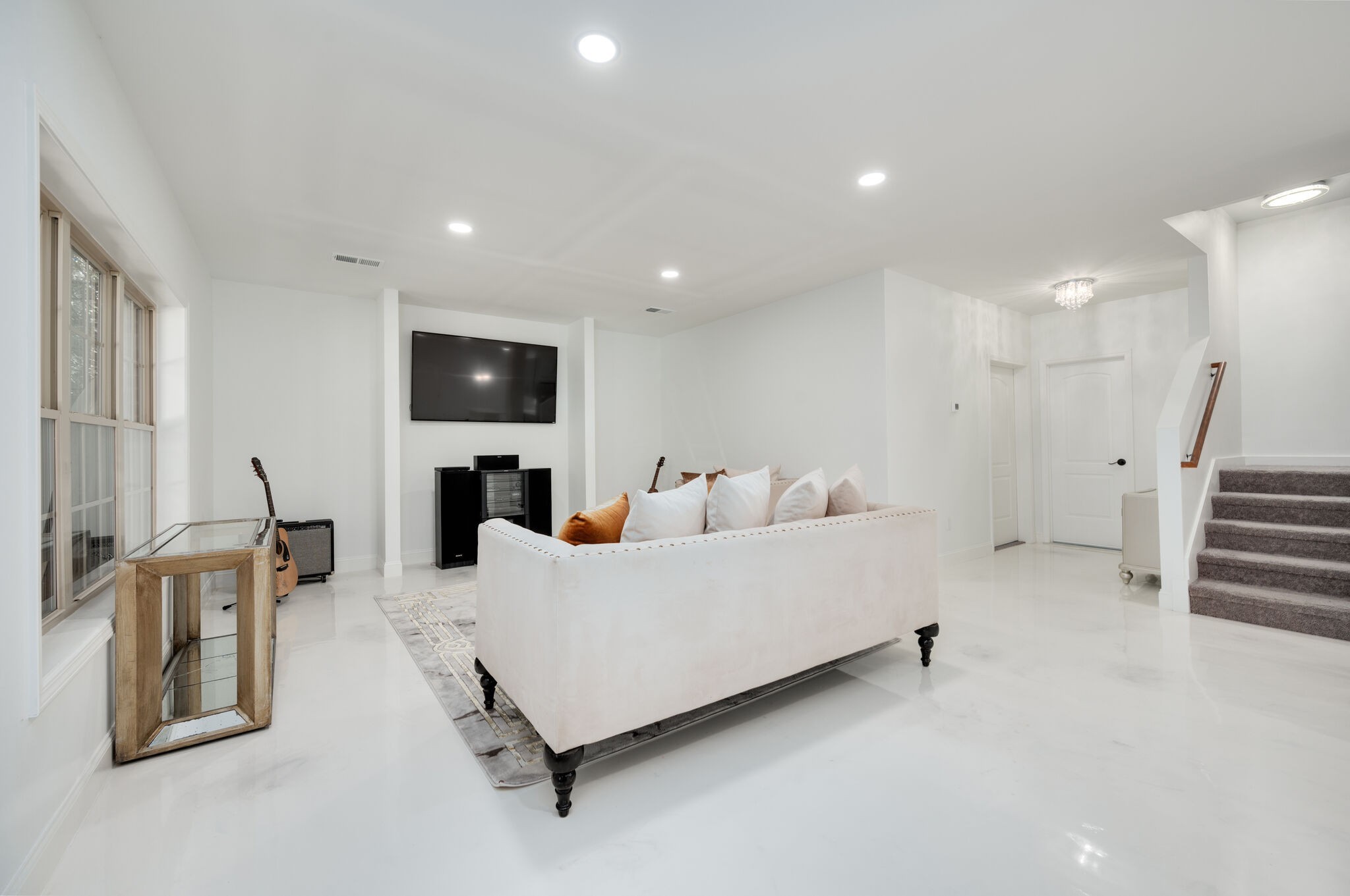 1034 Walnut Bend Ln