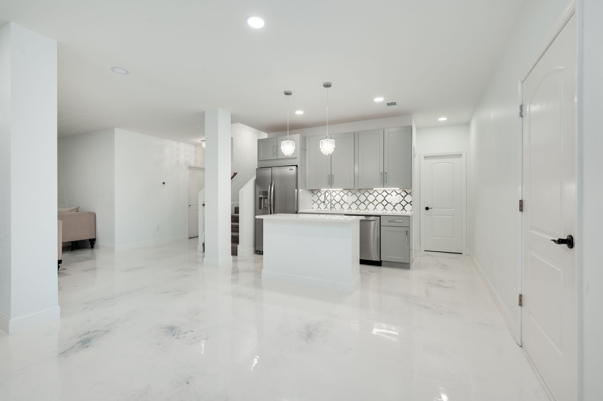 1034 Walnut Bend Ln