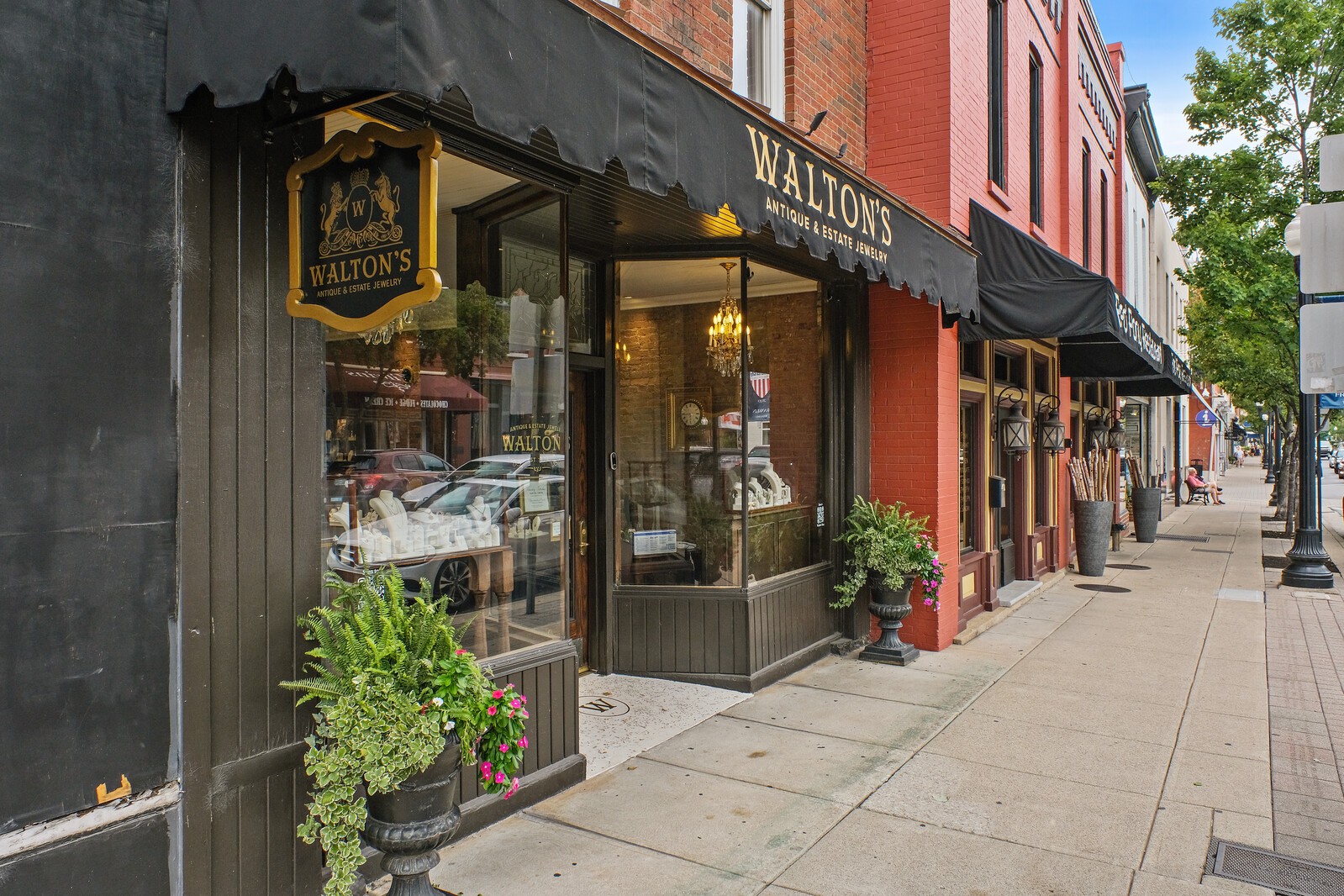 228 4th Ave, N Unit: 1