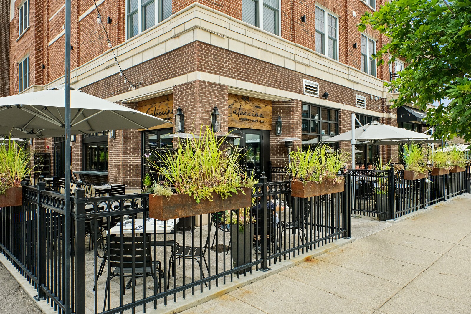 228 4th Ave, N Unit: 1