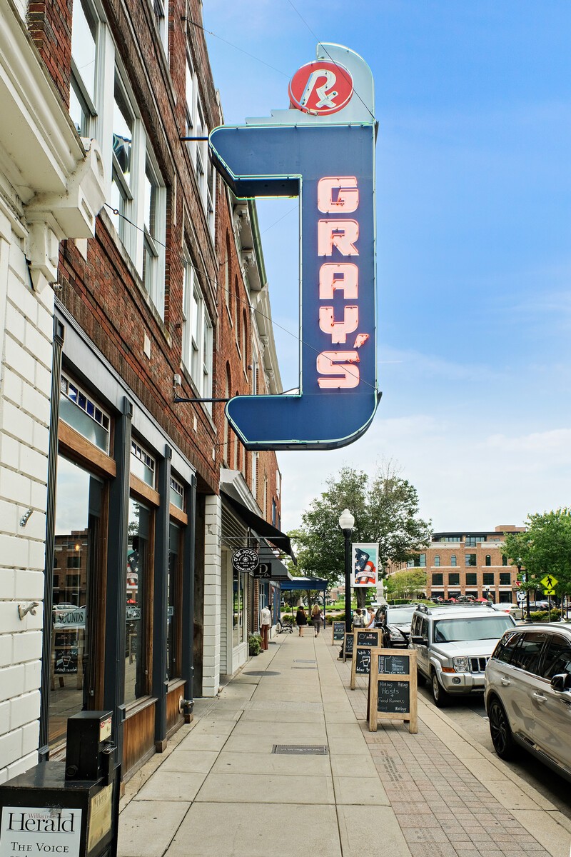 228 4th Ave, N Unit: 1