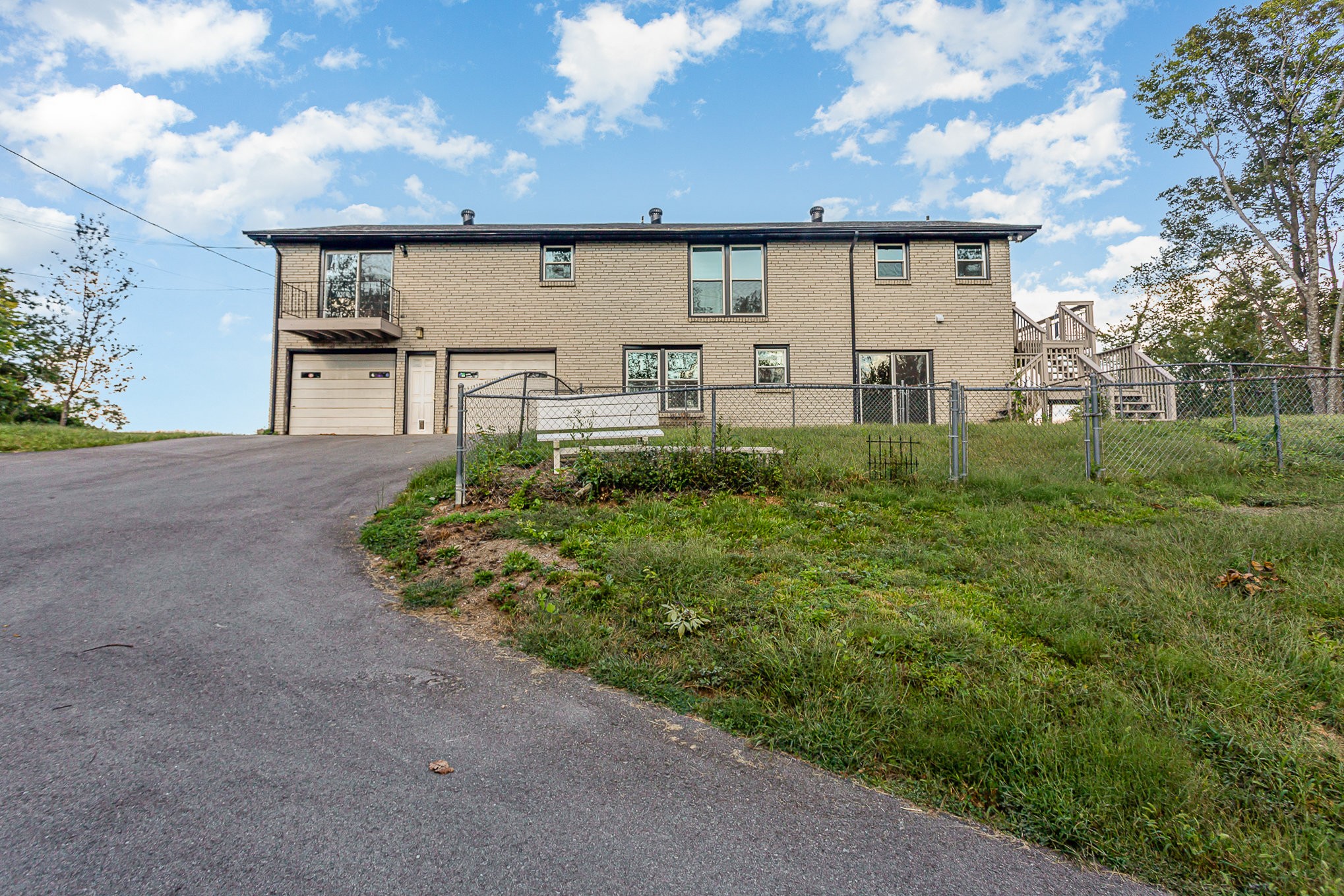1201 Longstreet Cir
